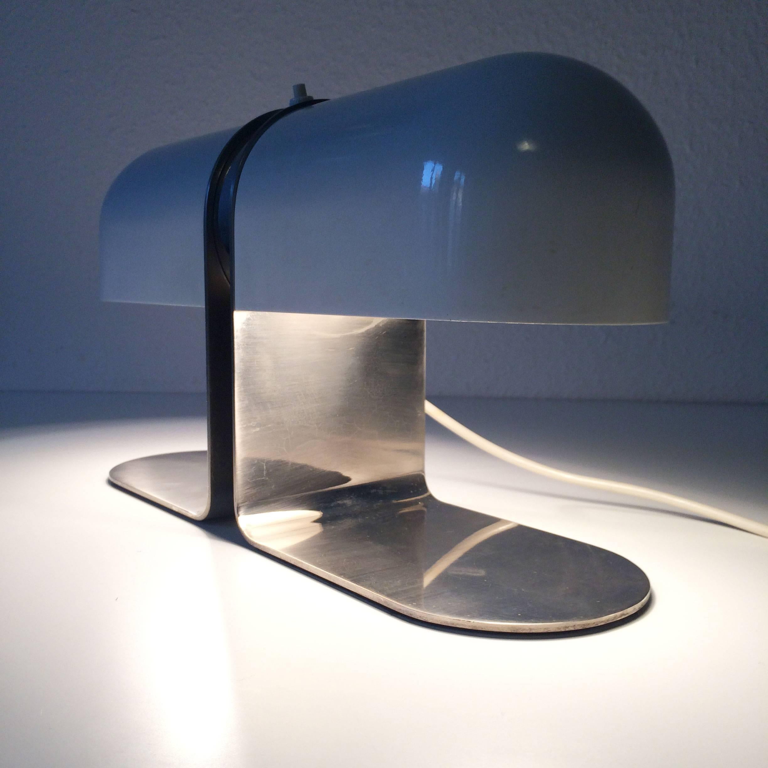 Mid-Century Modern Rare lampe de table ou lampe de bureau moderne du milieu du siècle dernier par Andre Ricard pour Metalarte en vente