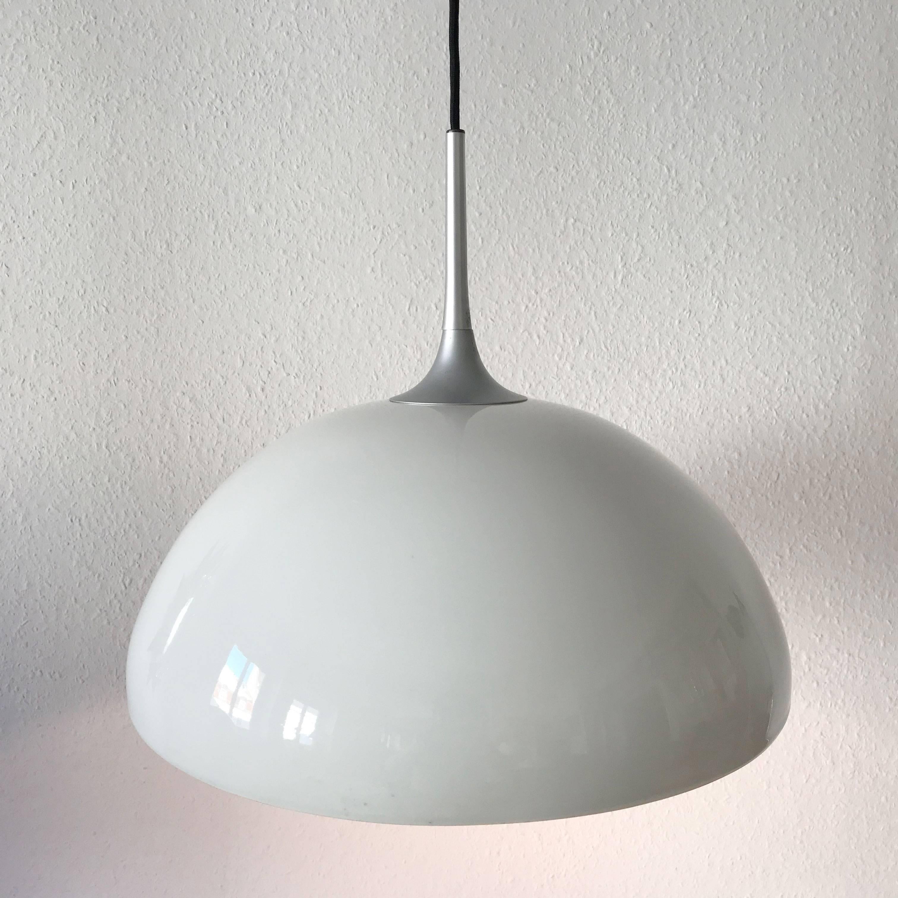Counterweight Pendant Lamp by Florian Schulz 2