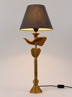 Lampada da tavolo a forma di colomba in bronzo dorato, opera di Pierre Casenove per Fondica France