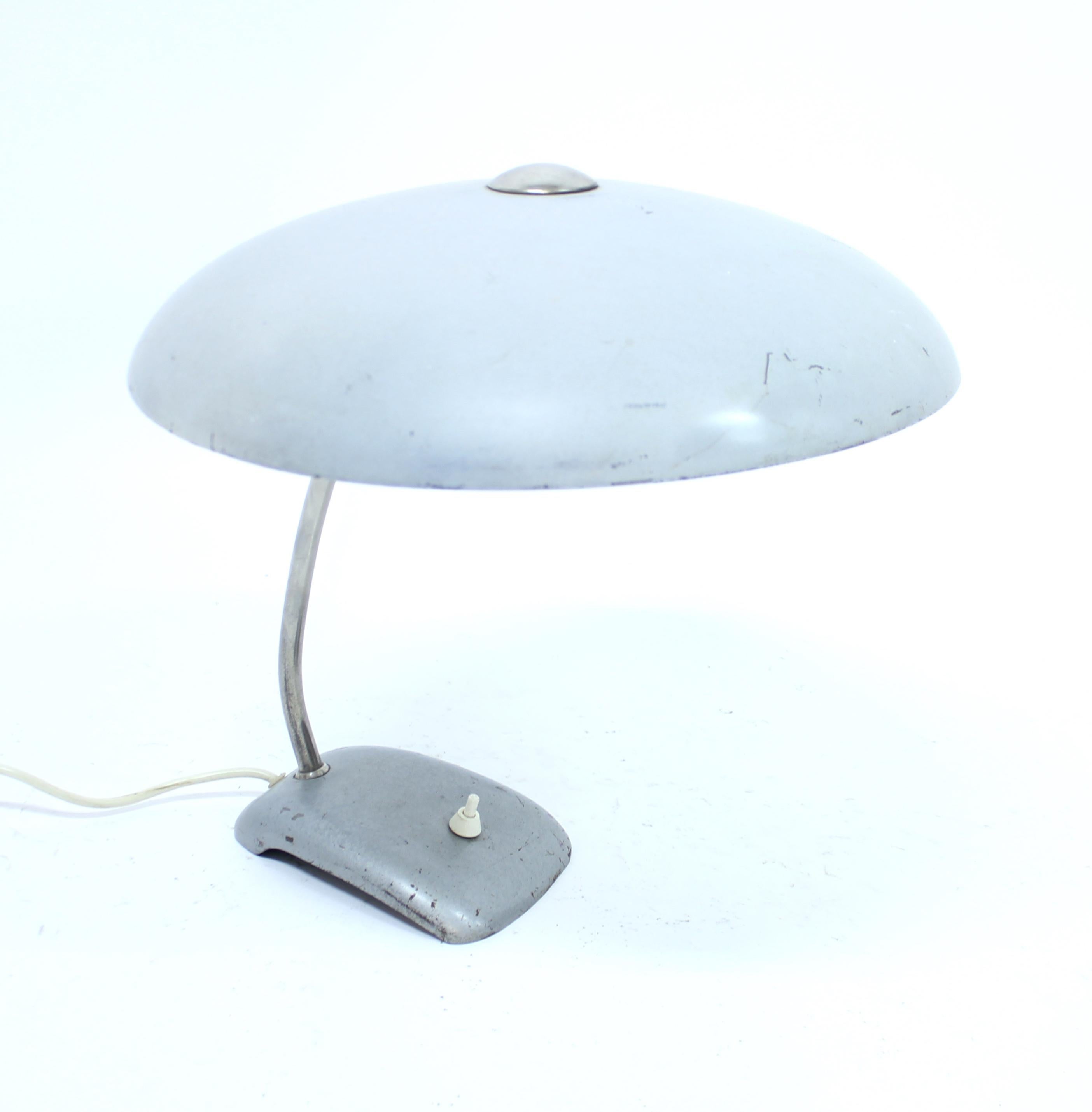 German Industrial table lamp, attributed to Christian Dell for Kaiser Idell, 1930s For Sale
