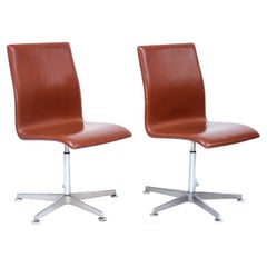 Arne Jacobsen, pair of Oxford chairs, Frits Hansen, 2005