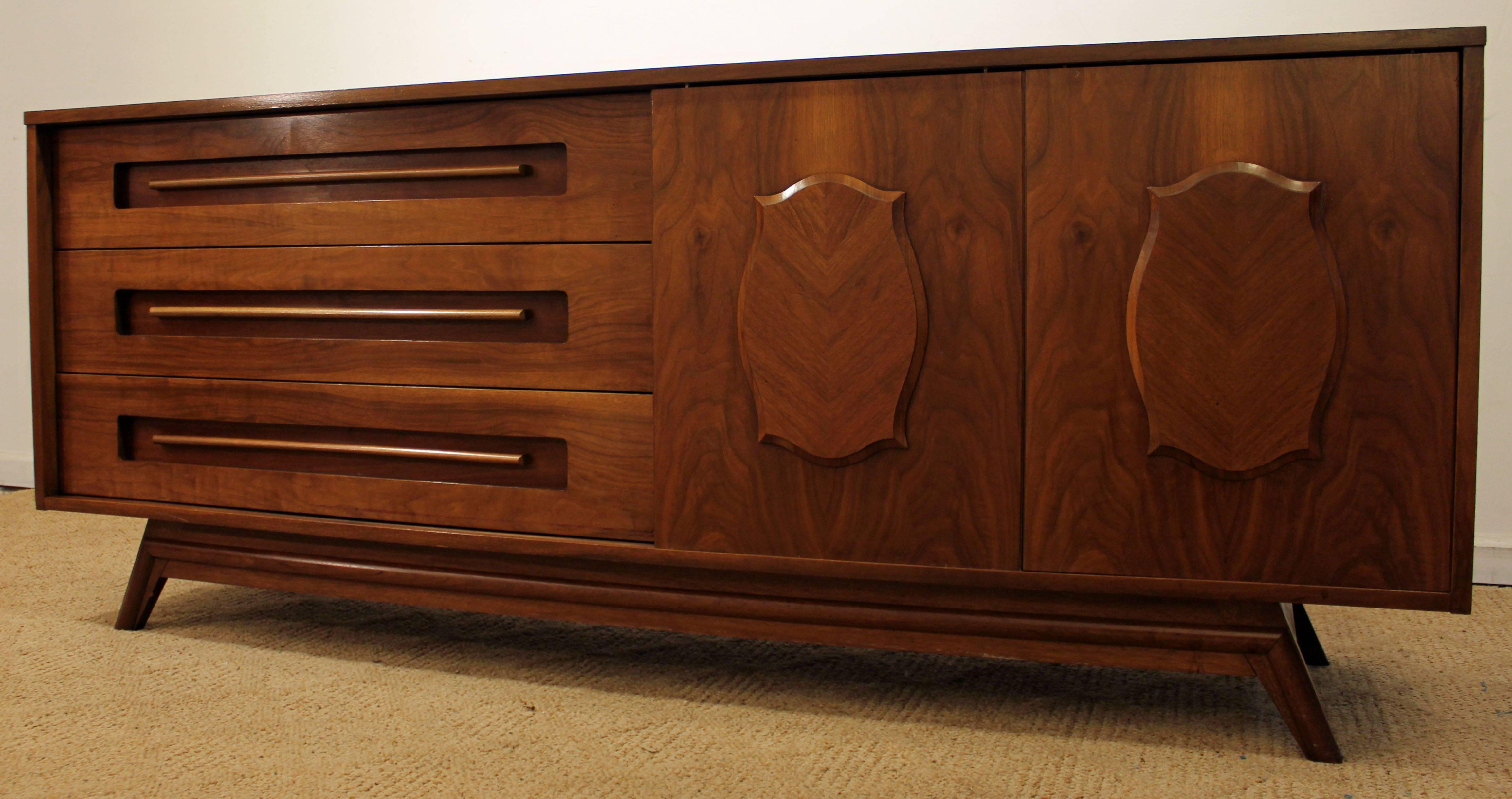 young manufacturing credenza