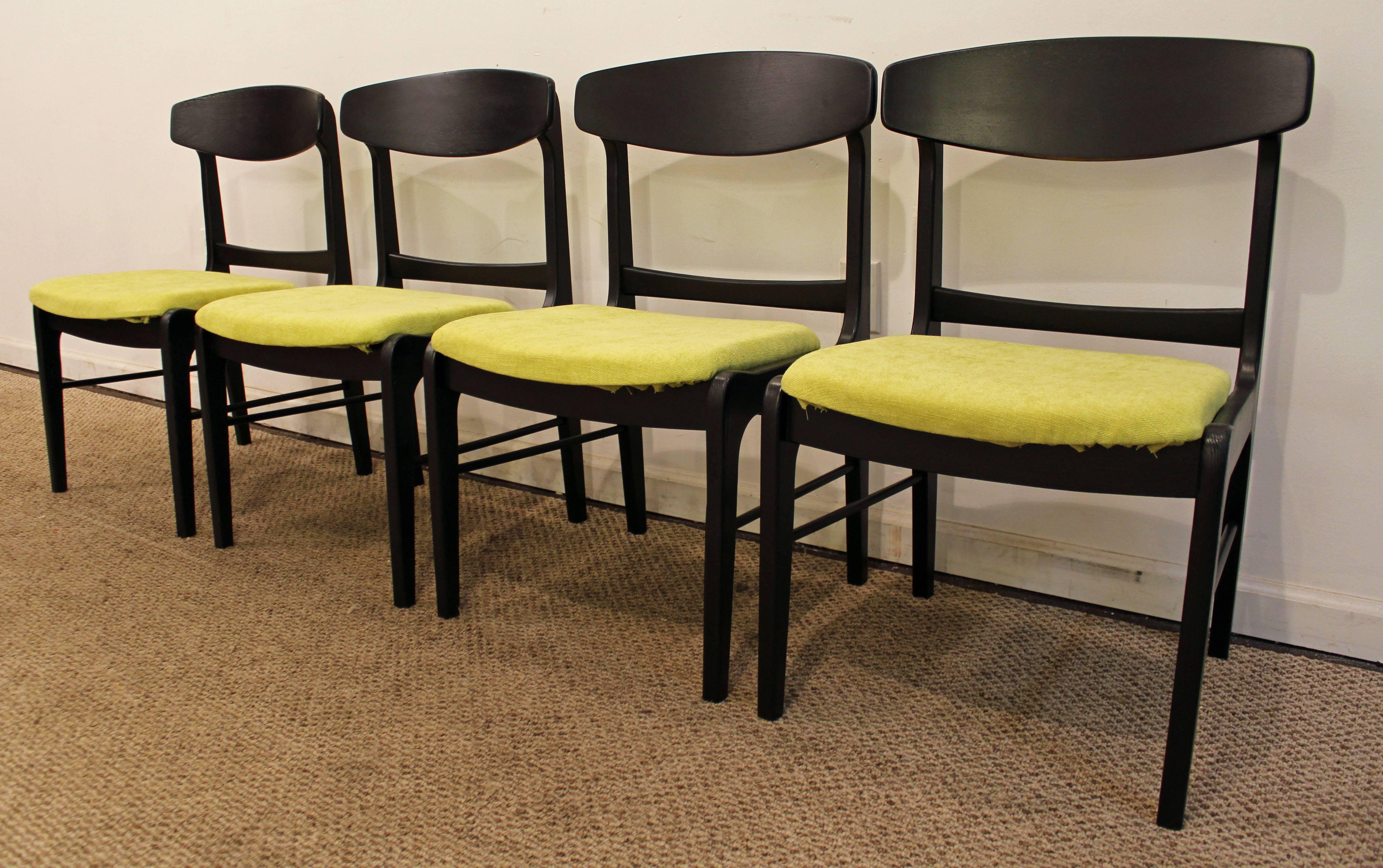 Unknown Set of Four Mid-Century Modern Ebonized 'Citron' Curved Back Dining Chairs