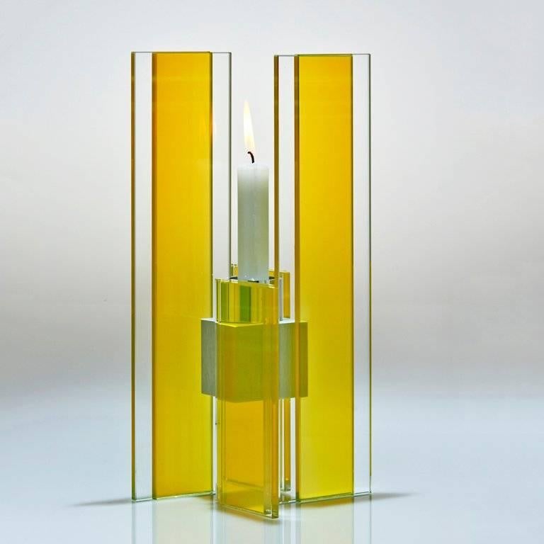  Contemporary Yellow Glass & Aluminum Candlestick (amerikanisch) im Angebot