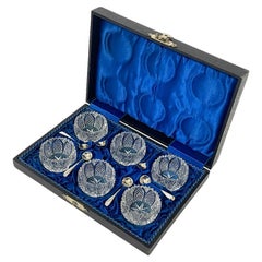 Englisches Salzstreuer-Set aus Kristall und Silber von James Dixon & Sons, um 1900