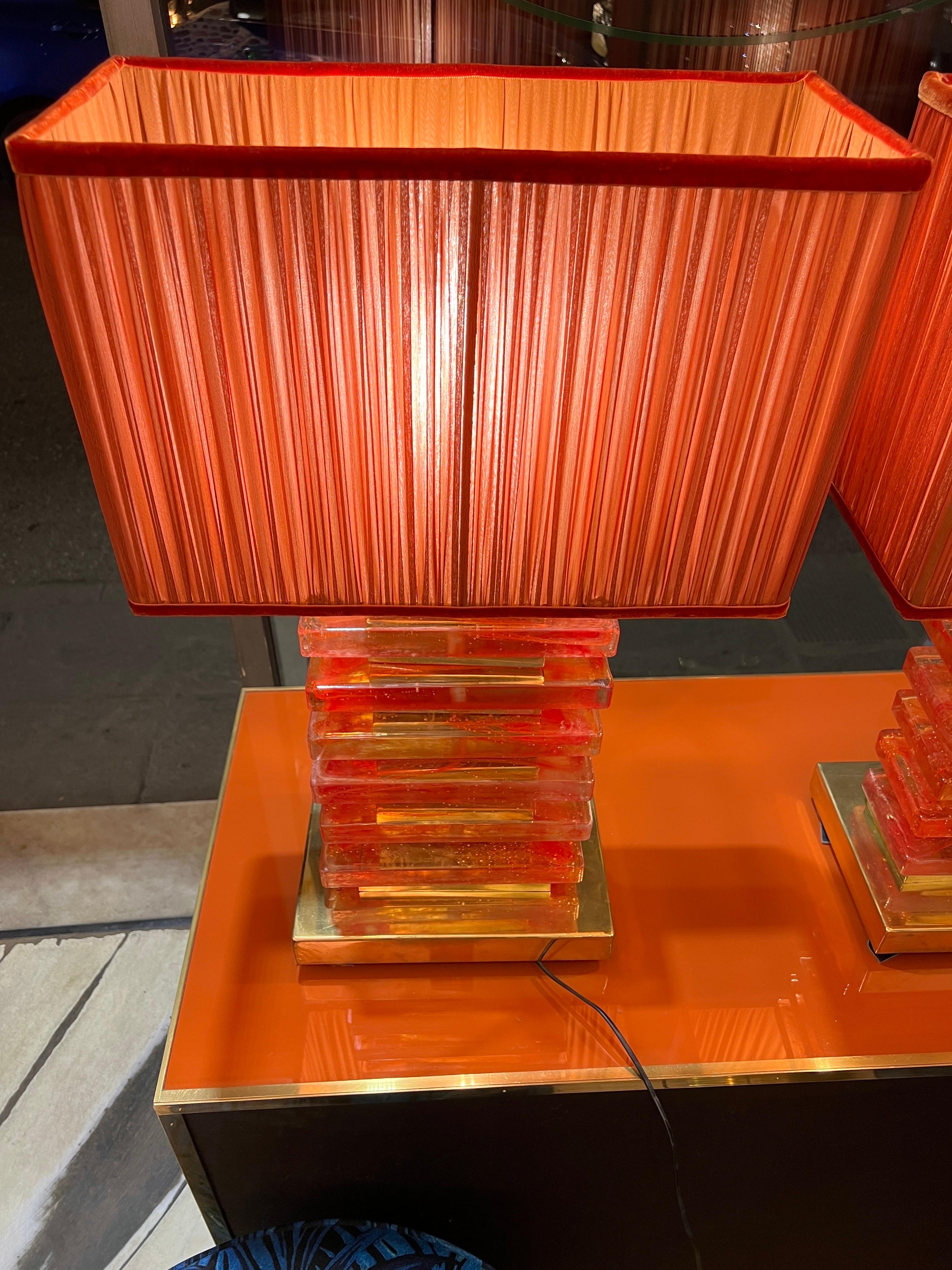20th Century Coppia di lampade in vetro di Murano arancio con nostri paralumi, 1970 For Sale