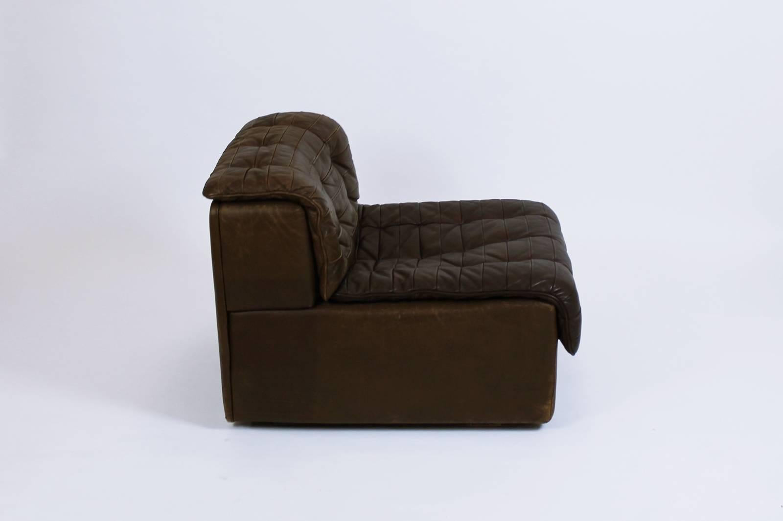De Sede Model DS-11 Tufted Dark brown Leather Modular Sofa, Switzerland, 1970 6