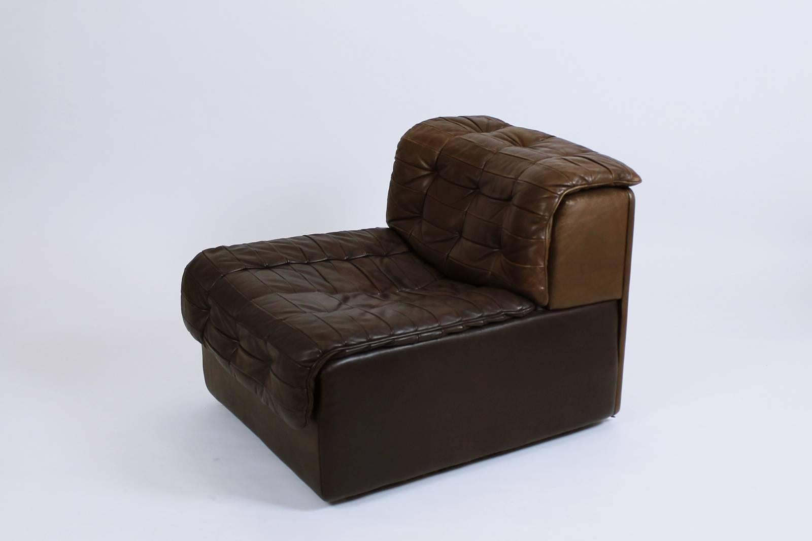De Sede Model DS-11 Tufted Dark brown Leather Modular Sofa, Switzerland, 1970 10
