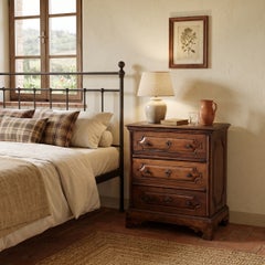 Late 17th Century Italian Antique Nightstand in Walnut with 3 Drawers