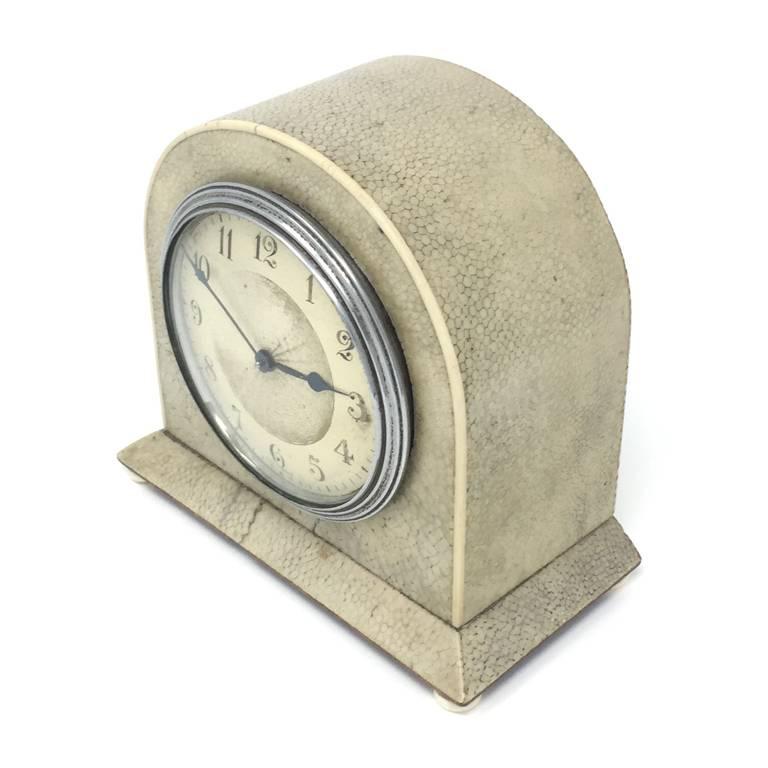 Original French Art Deco Table Clock in Shagreen, 1930s In Excellent Condition In Milan, IT