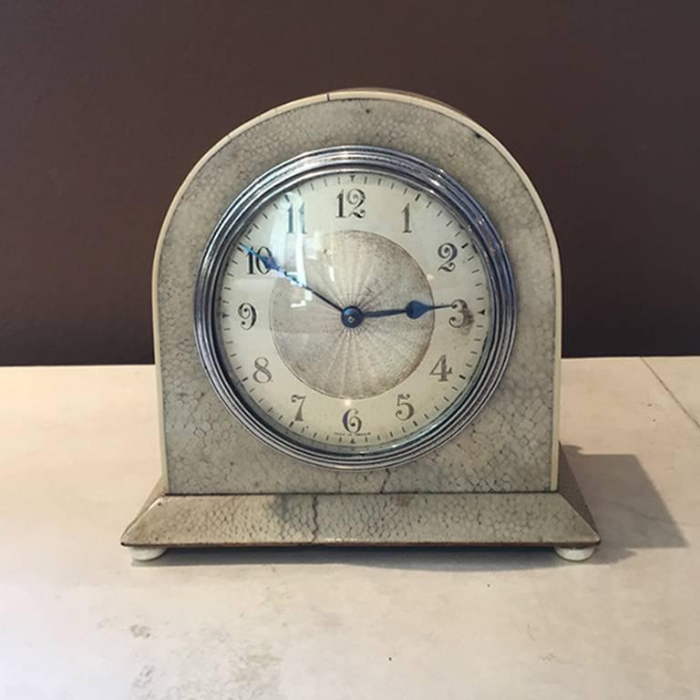 Original French Art Deco Table Clock in Shagreen, 1930s 1