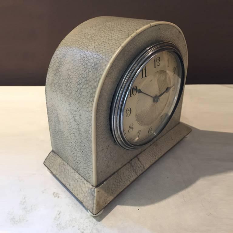 Original French Art Deco Table Clock in Shagreen, 1930s 4