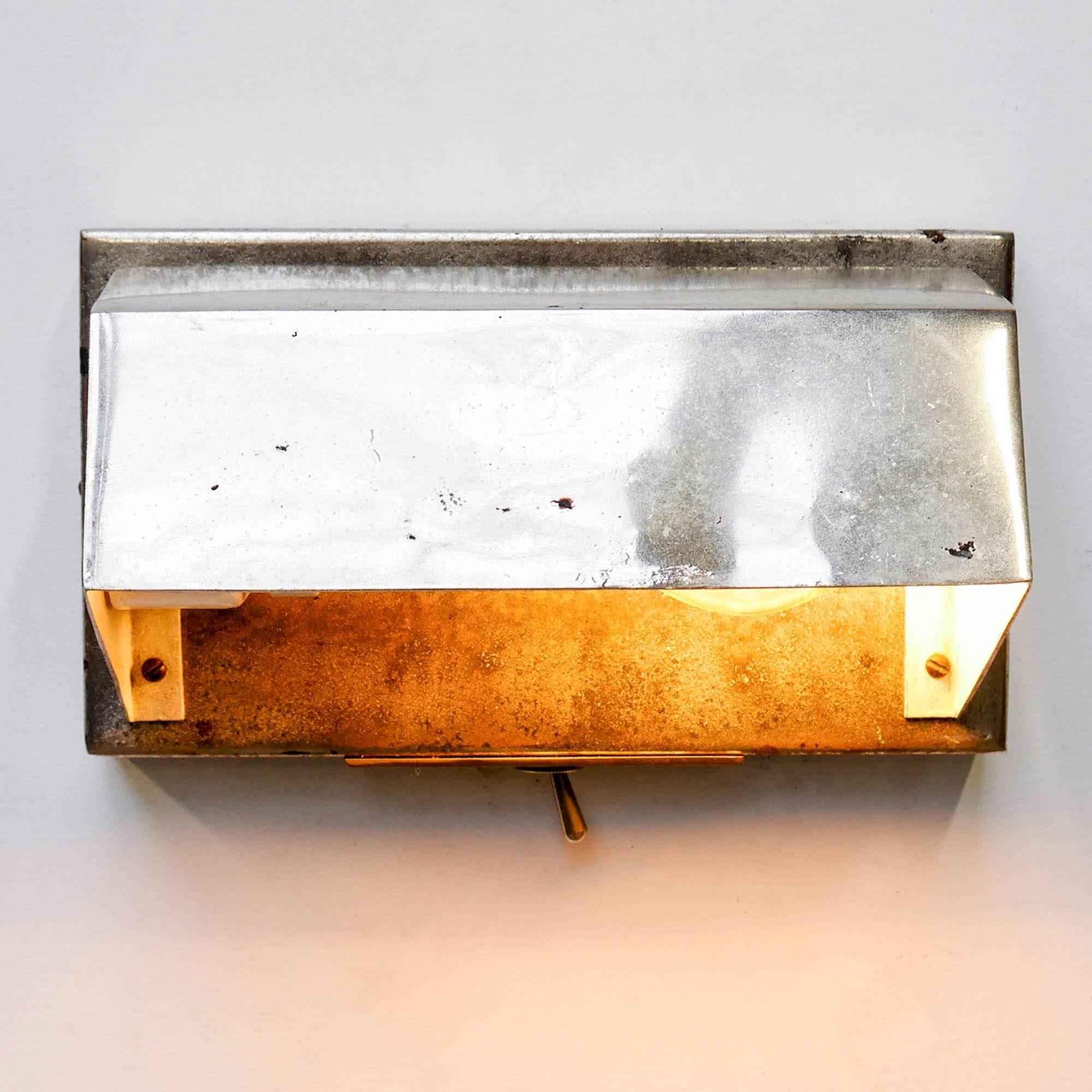 Set of 3 Wall Light Head Cube-Shaped, Chrome-Plated, circa 1950 In Good Condition For Sale In Saint Ouen, FR