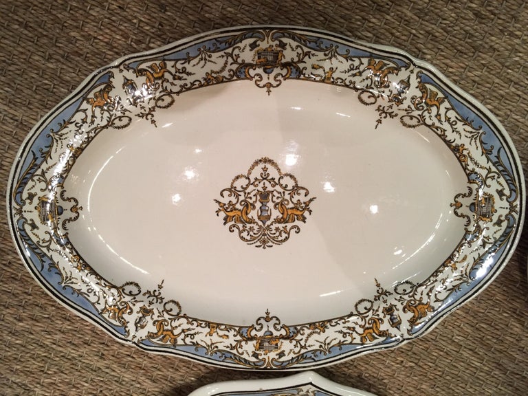 French Gien Faience Dinner Table Service, France, circa 1940 Blue Apple