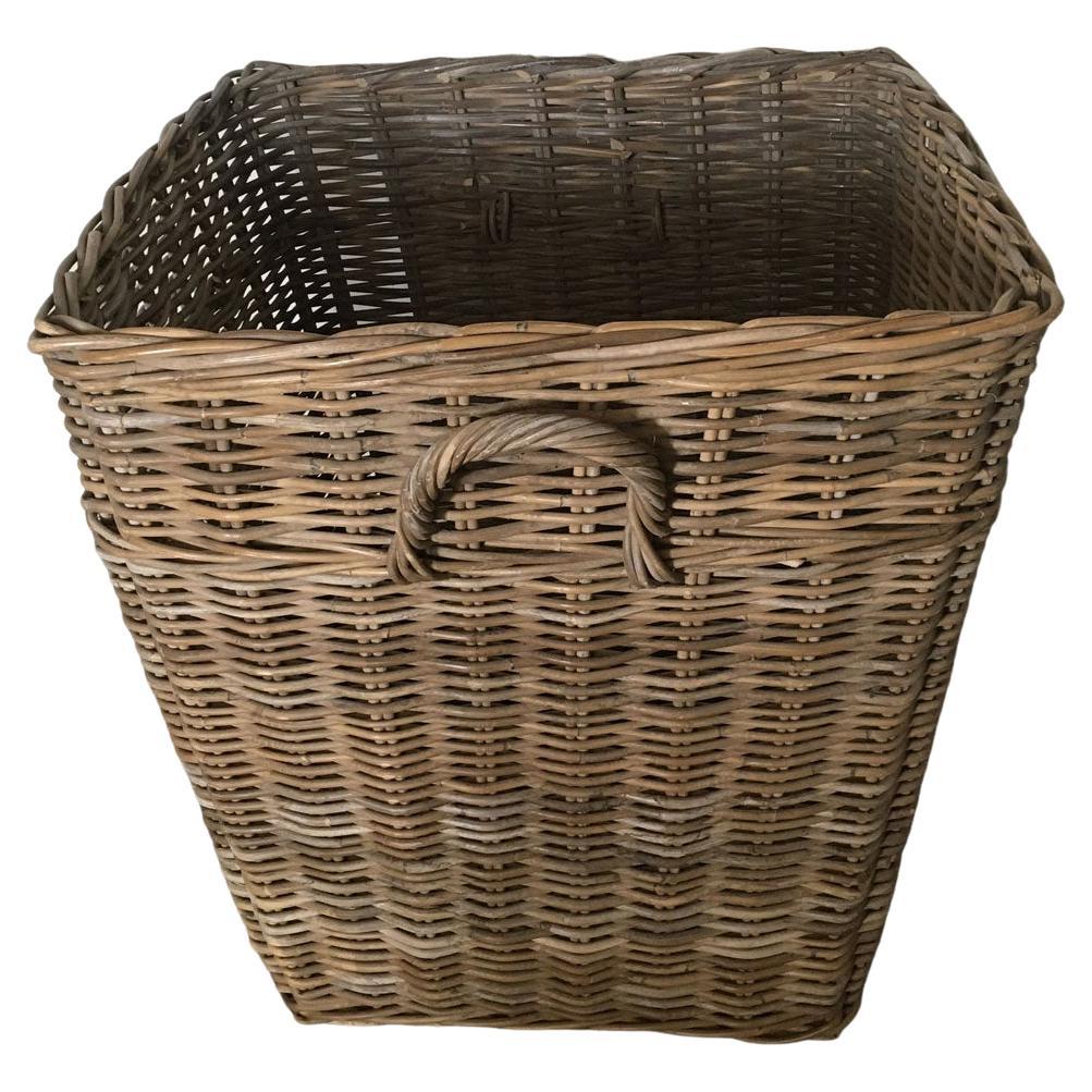French Provincial Rattan Planter Chachepot