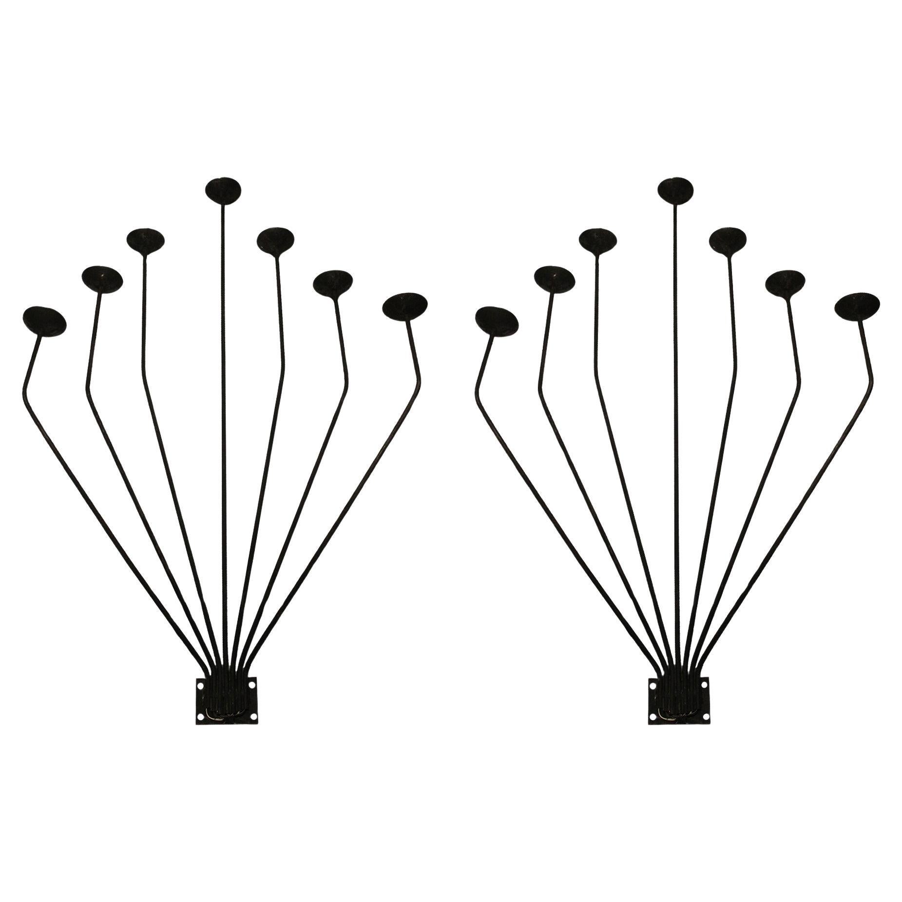 Paire d
appliques murales françaises des années 1920 - Fer noir artisanal avec 7 bras