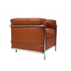 Fauteuil italien « LC2 » de Le Corbusier, modèle moderniste, en cuir marron, de la marque Cassina, 1980