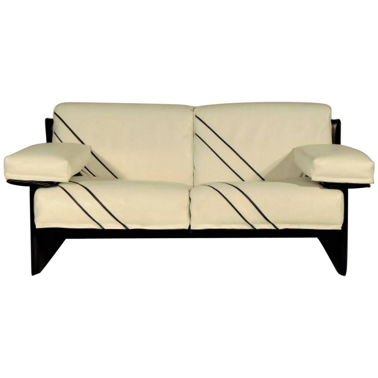 1981 Sormani White Leather Two-Seater Sofa with Black Inlays and Structure Italy