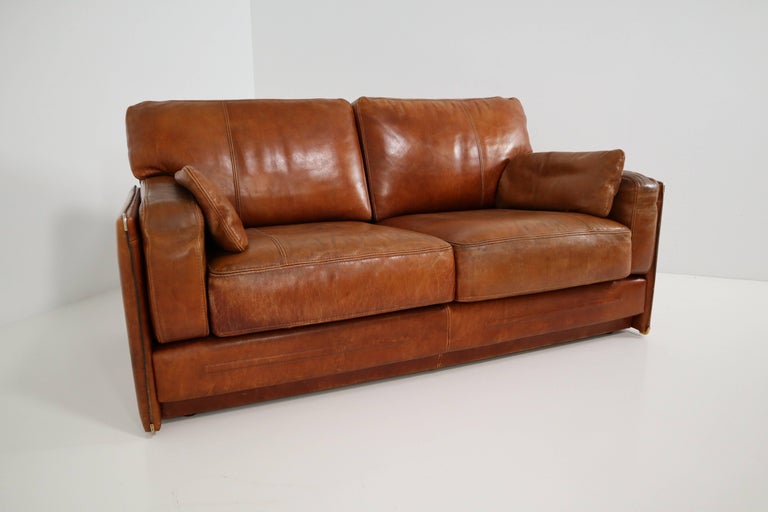 1978 Italian Vintage Baxter Bull Leather Sofa In Distressed Used Art Deco 1978 Italian Vintage Baxter Bull Leather Sofa In Distressed Used Look For