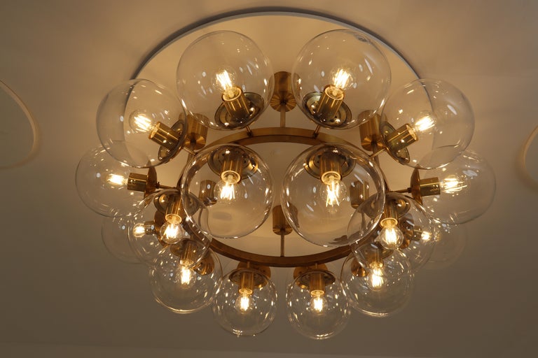 Large Hotel Chandelier In Brass Fixture And 20 Hand Blowed Mid Century Modern Large Hotel Chandelier In Brass Fixture And 20 Hand Blowed