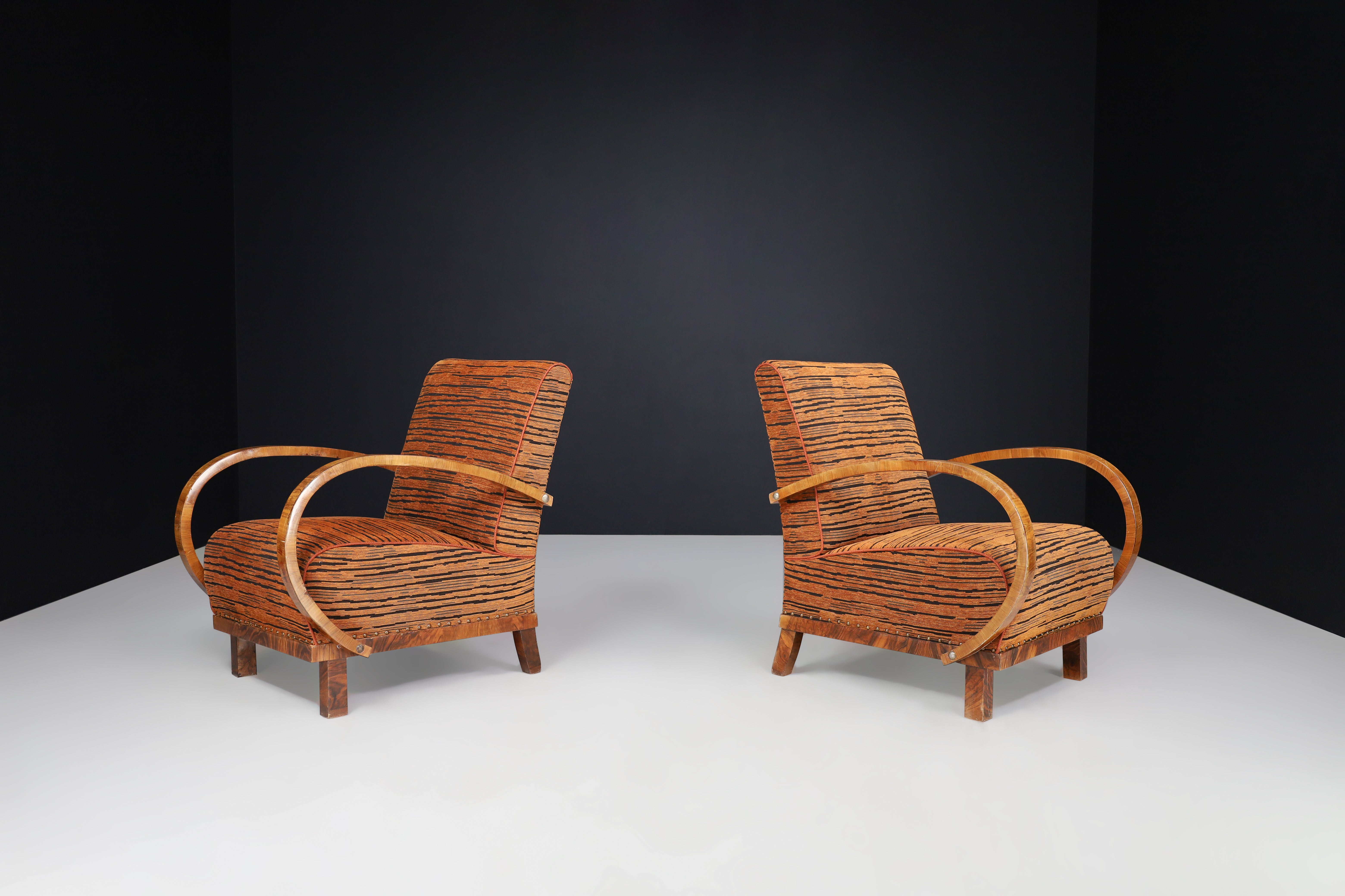 Art Deco Armchairs in Walnut in New Upholstery, Austria 1930s For Sale