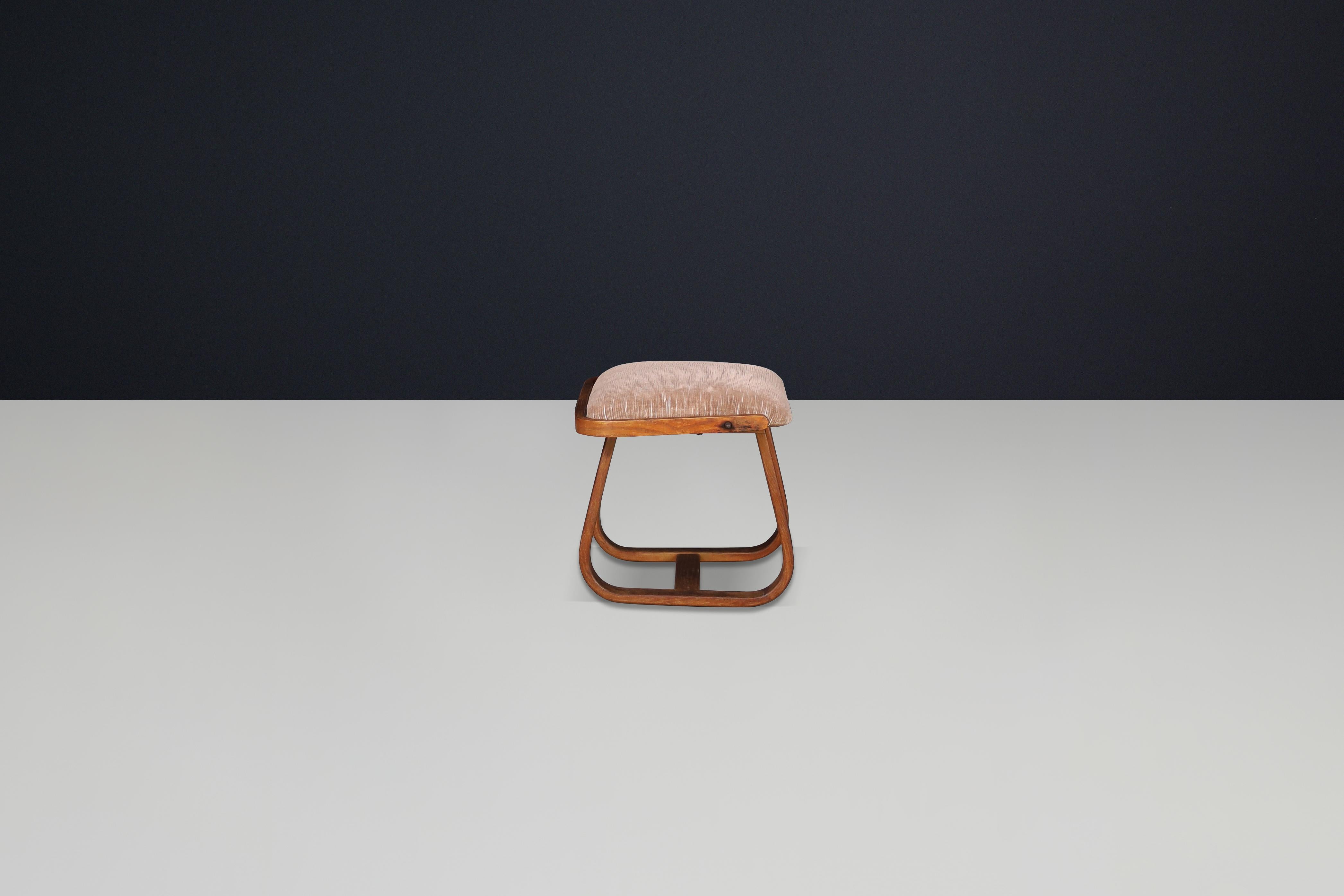 1930er Bugholzhocker von Jan Vaněk  Ikone der tschechischen Moderne mit Originalpolstermöbeln (20. Jahrhundert) im Angebot