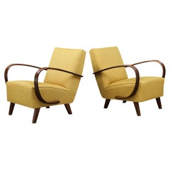 Pair of Jindřich Halabala Sculptural Bentwood Lounge Chairs, Czechoslovakia 1940