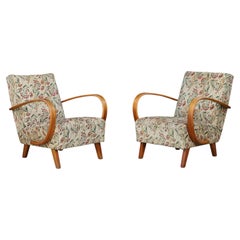 Jindřich Halabala Sculptural Bentwood Lounge Armchairs, Czechoslovakia, 1940s