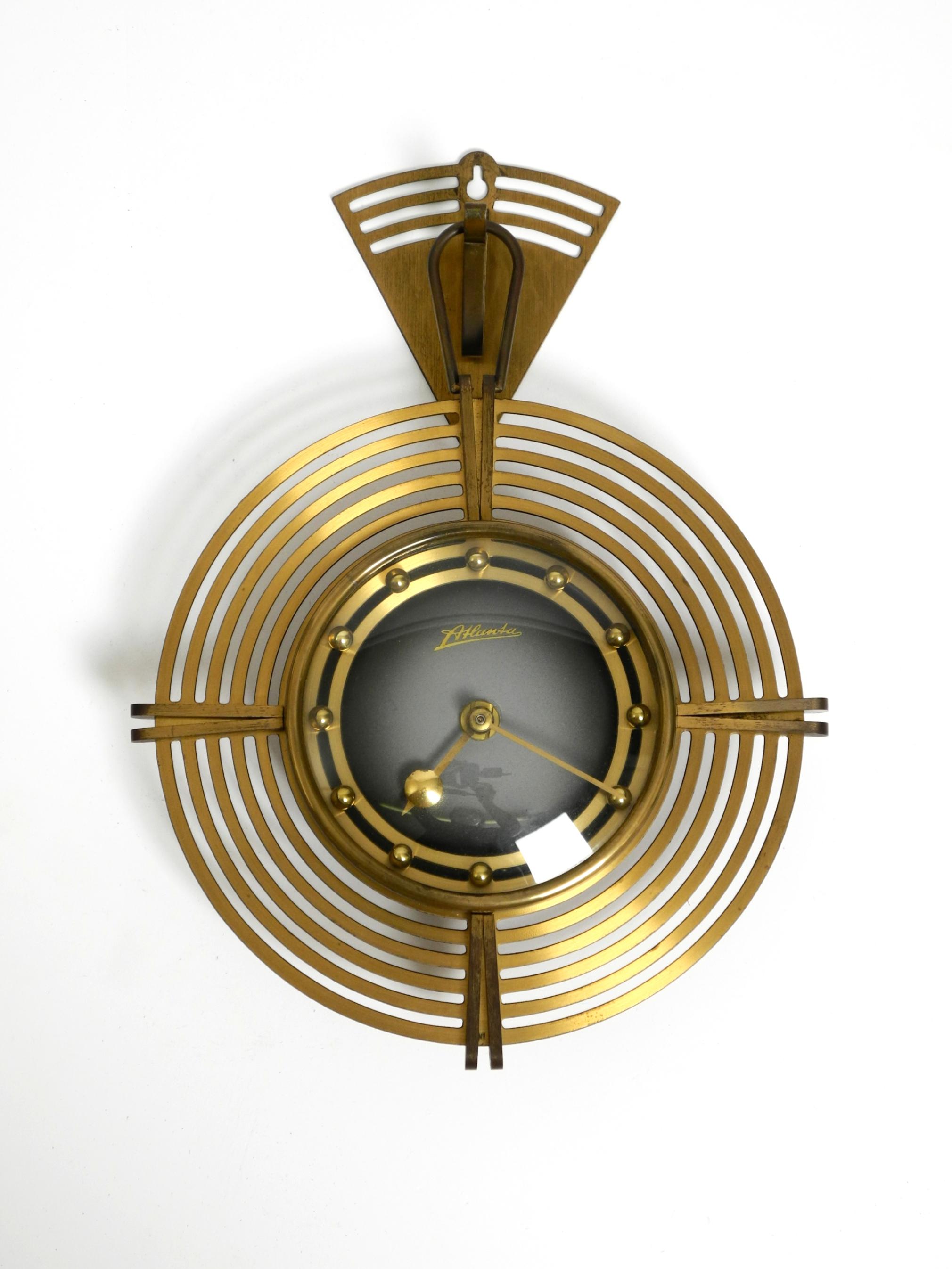 Beautiful Mid Century Atlanta wall clock battery operated and made of brass For Sale 11