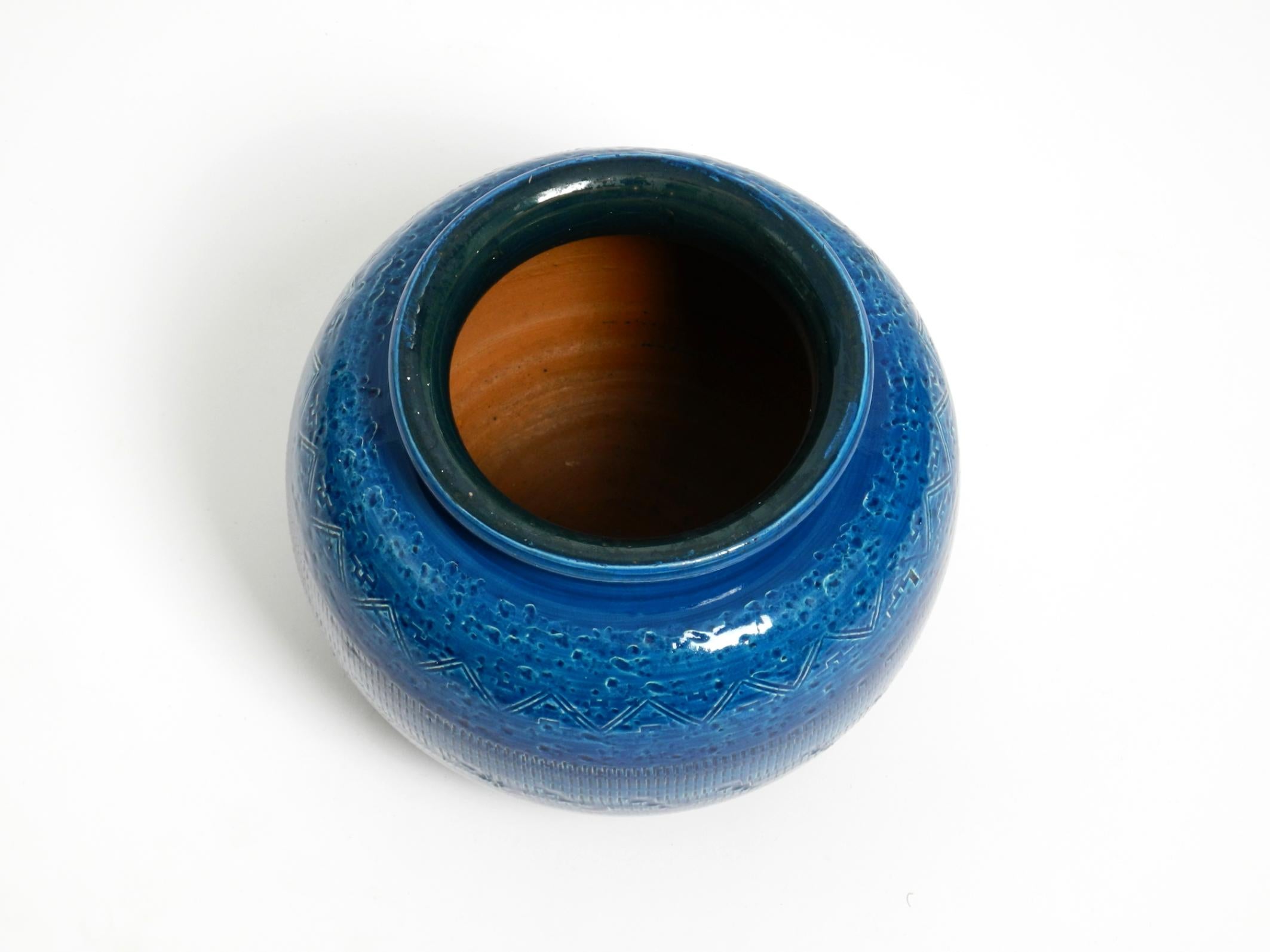 Bellissimo vaso in ceramica Rimini Blu di Aldo Londi per Bitossi del 1960 In condizioni buone in vendita a München, DE
