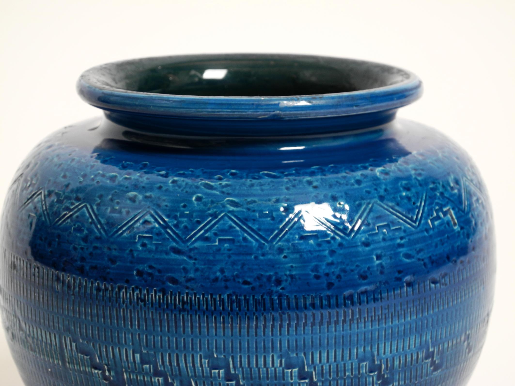 Metà XX secolo Bellissimo vaso in ceramica Rimini Blu di Aldo Londi per Bitossi del 1960 in vendita