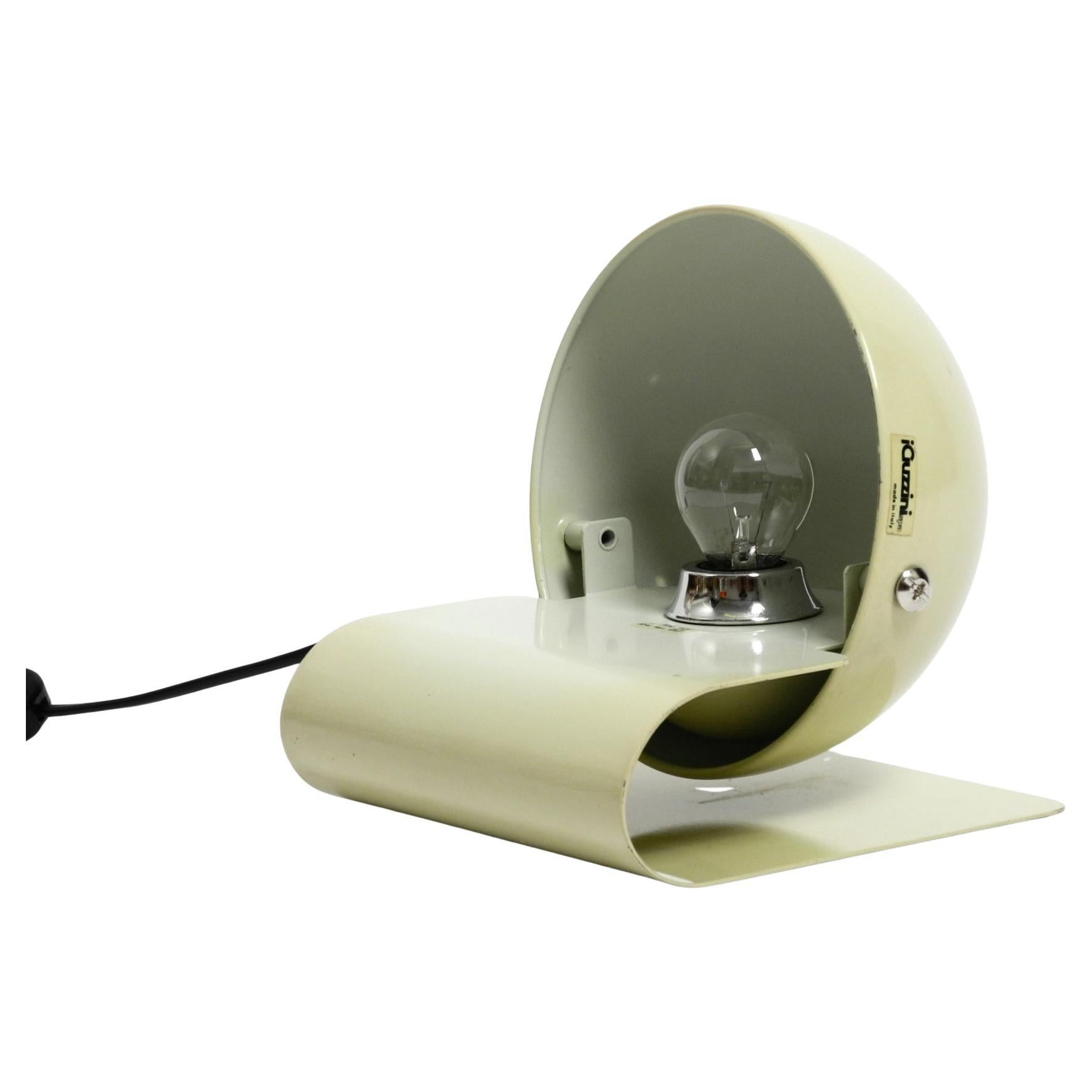 Great Italian Space Age table lamp by Giuseppe Cormio for iGuzzini model Bugia For Sale