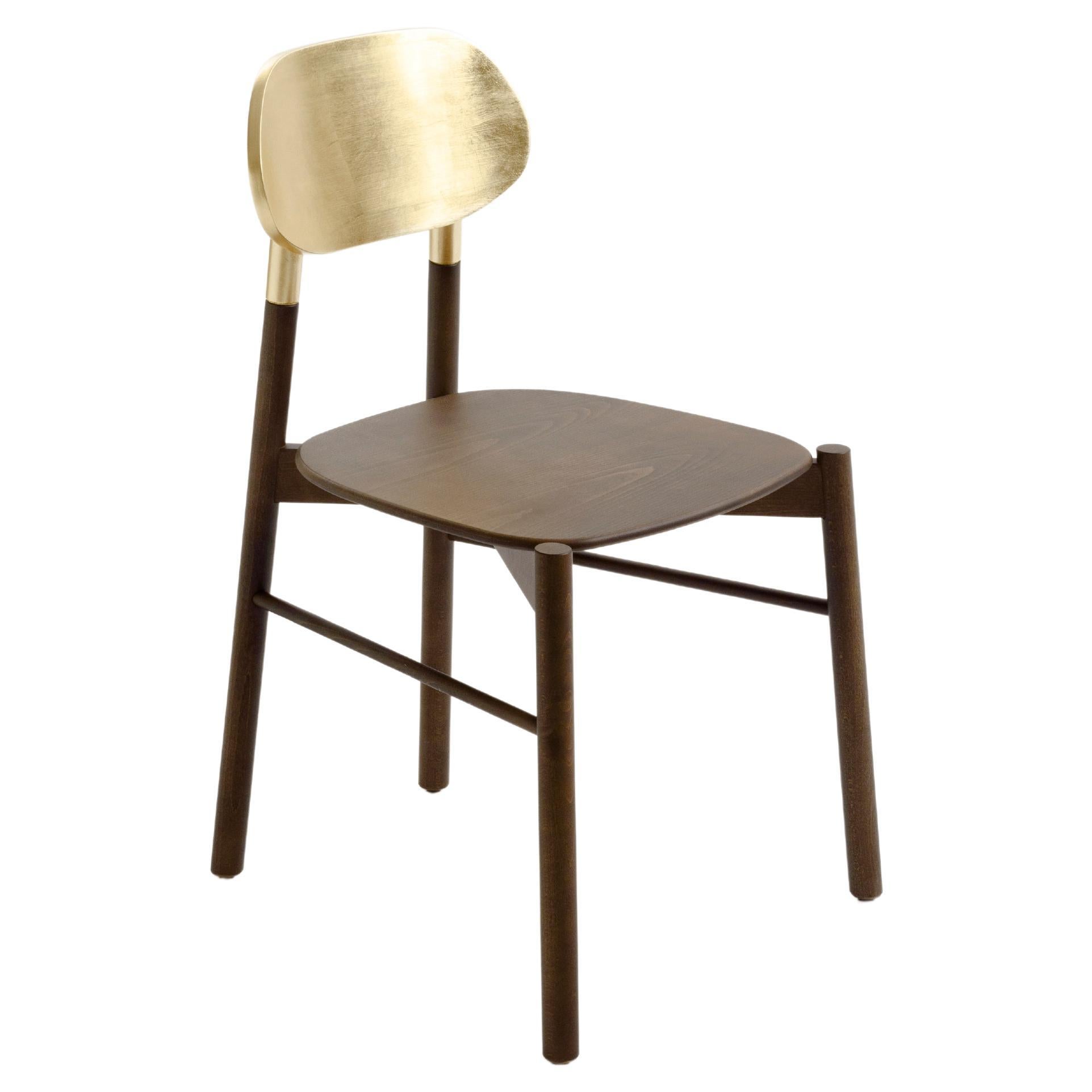 Bokken-Stuhl, Struktur aus Nussbaumholz, Rückenlehne mit Blattgold, minimalistisches Design, hergestellt in Italien