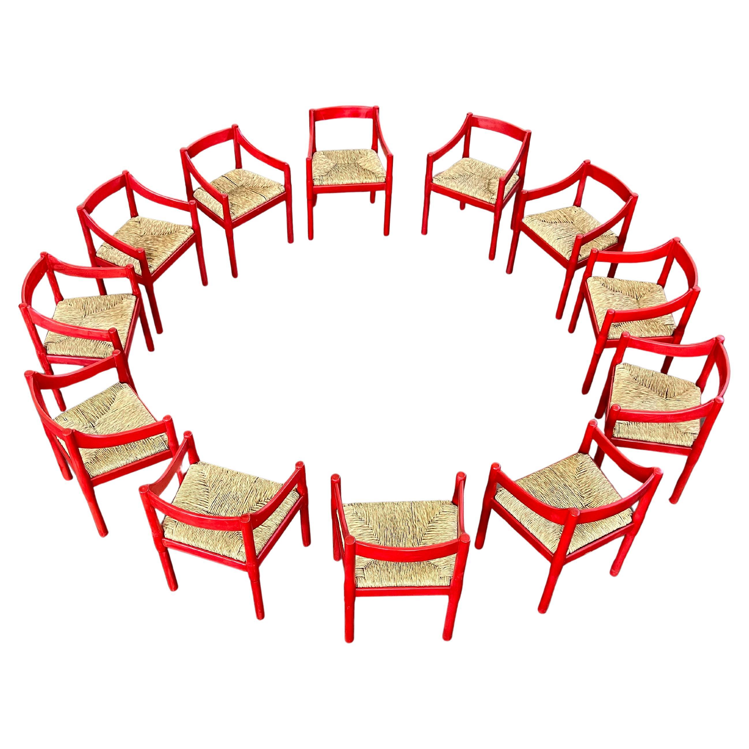 Vico Magistretti "Carimate" per Cassina, 1960 Set di 12 sedie da pranzo