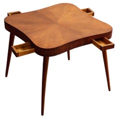 Mid-Century Modern Tische