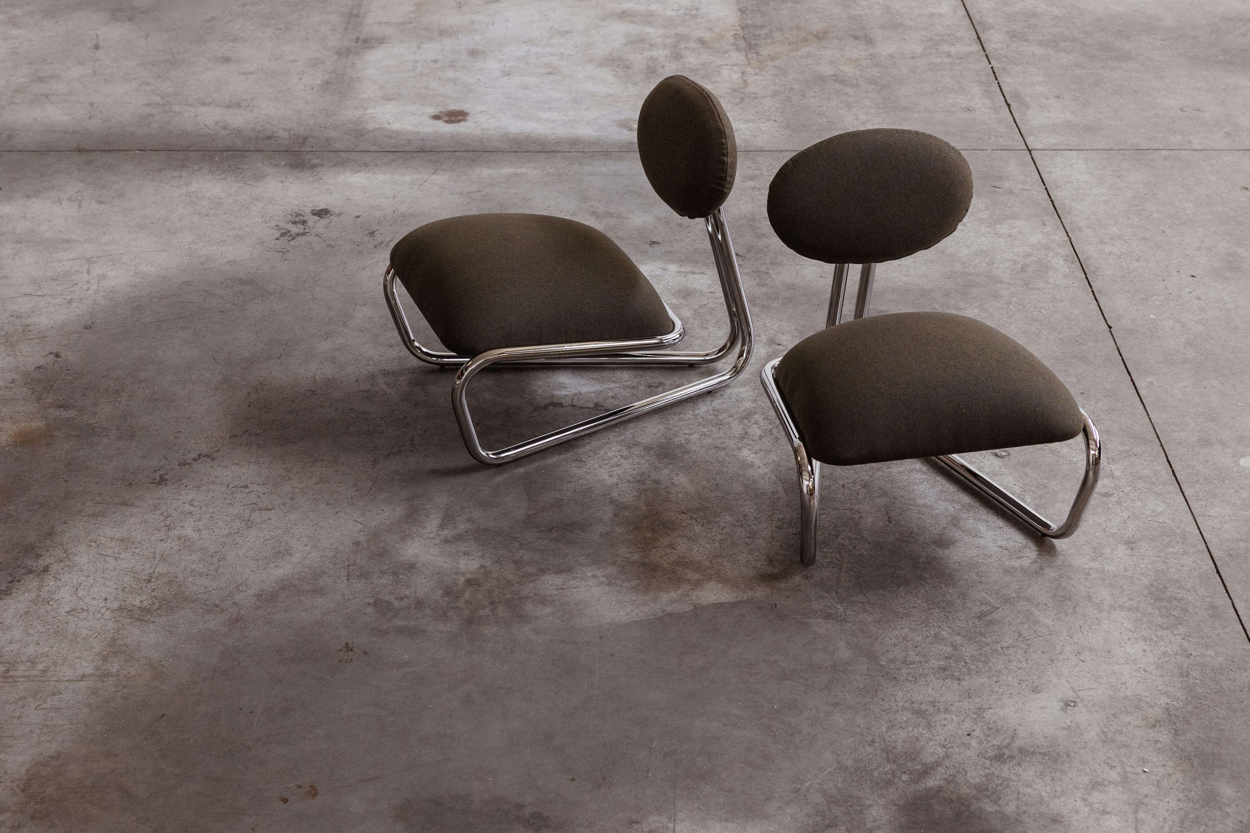 Modernistische Loungesessel aus verchromtem Stahlrohr, grüner Loden, 1970, 2er-Set im Angebot 2