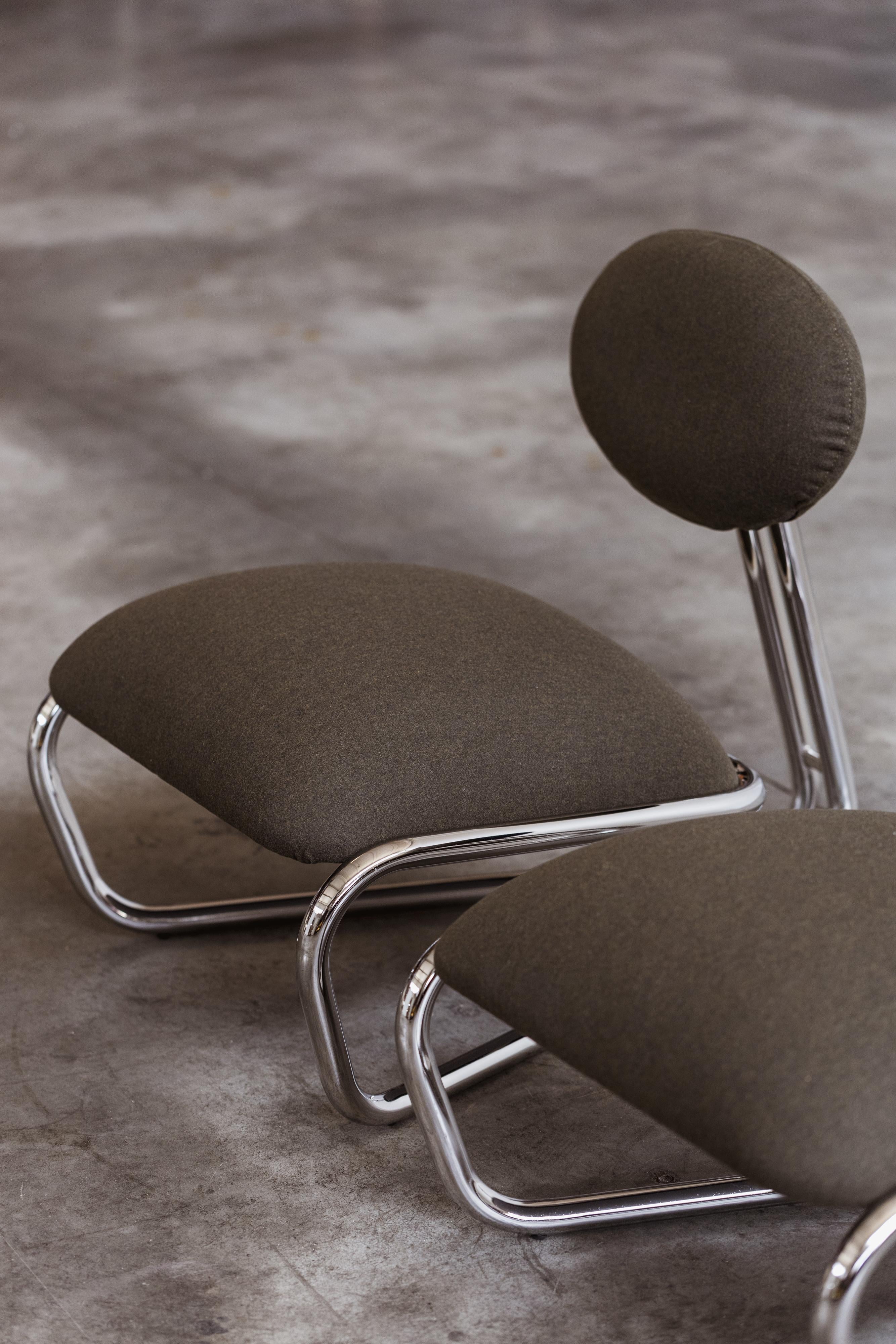 Modernistische Loungesessel aus verchromtem Stahlrohr, grüner Loden, 1970, 2er-Set im Zustand „Hervorragend“ im Angebot in Lonigo, Veneto