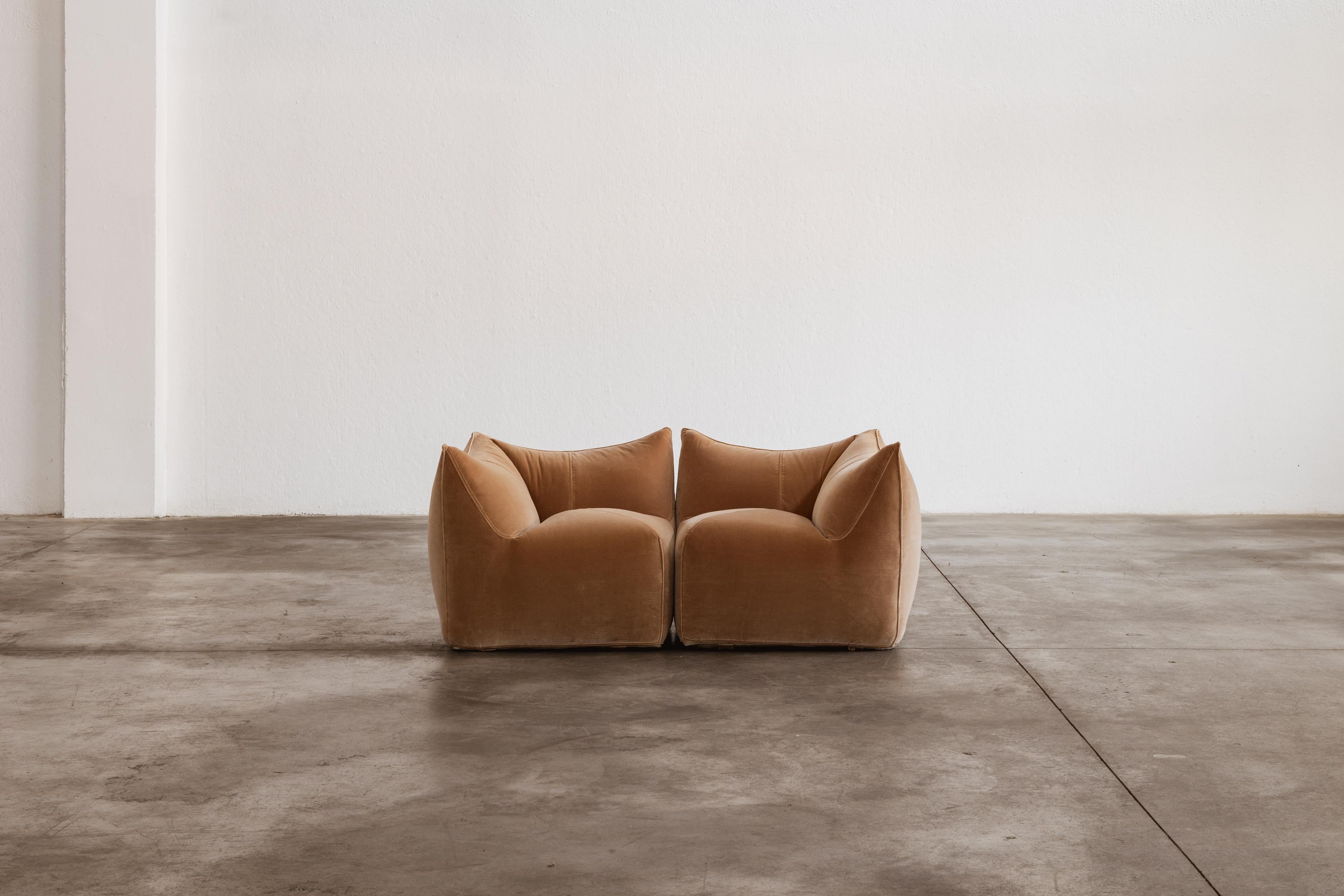 Mario Bellini “Le Bambole” Modular Sofa for B&B Italia, 1971, Set of 2 In Good Condition For Sale In Lonigo, Veneto