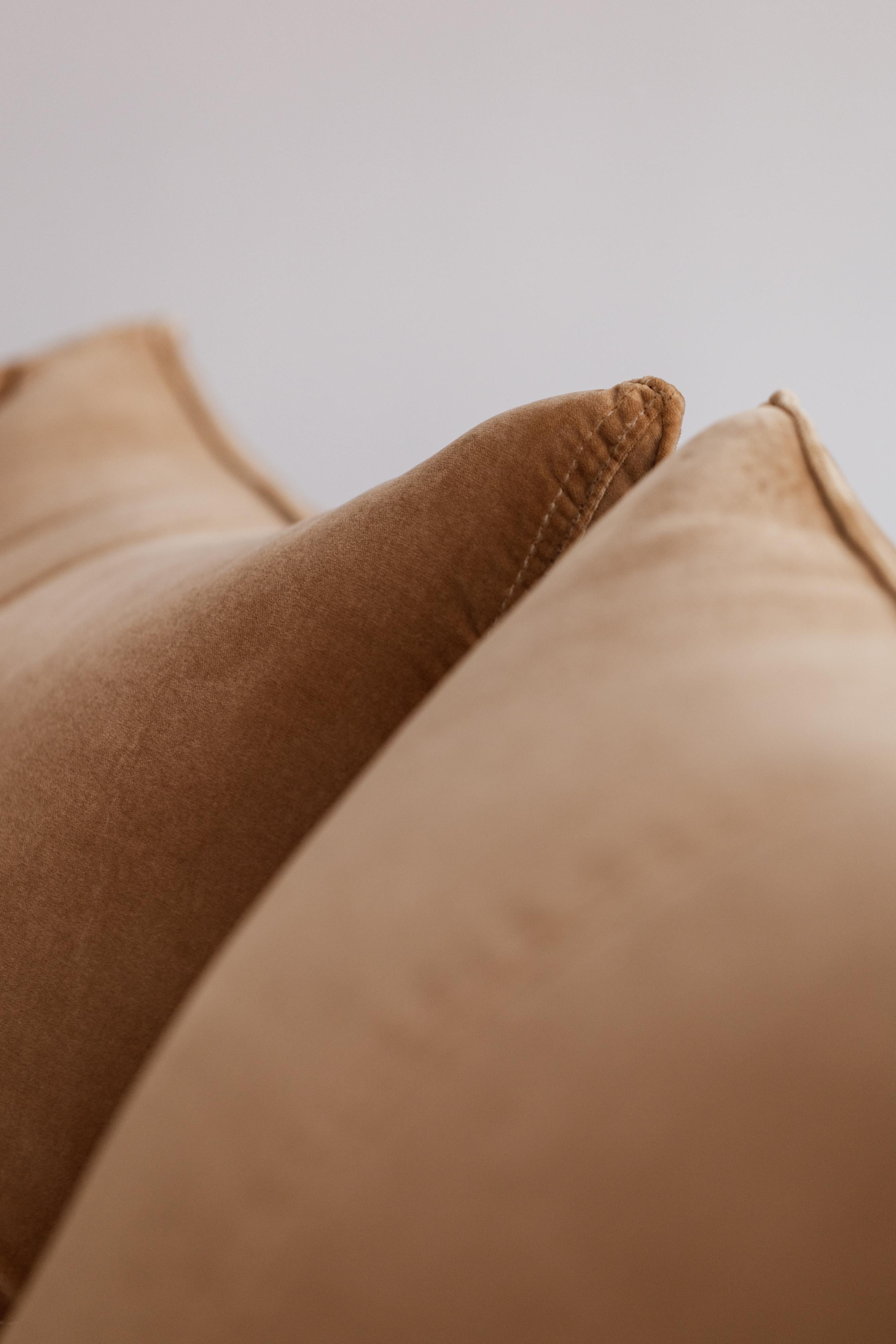 Mid-Century Modern Mario Bellini “Le Bambole” Modular Sofa for B&B Italia, 1971, Set of 2 For Sale