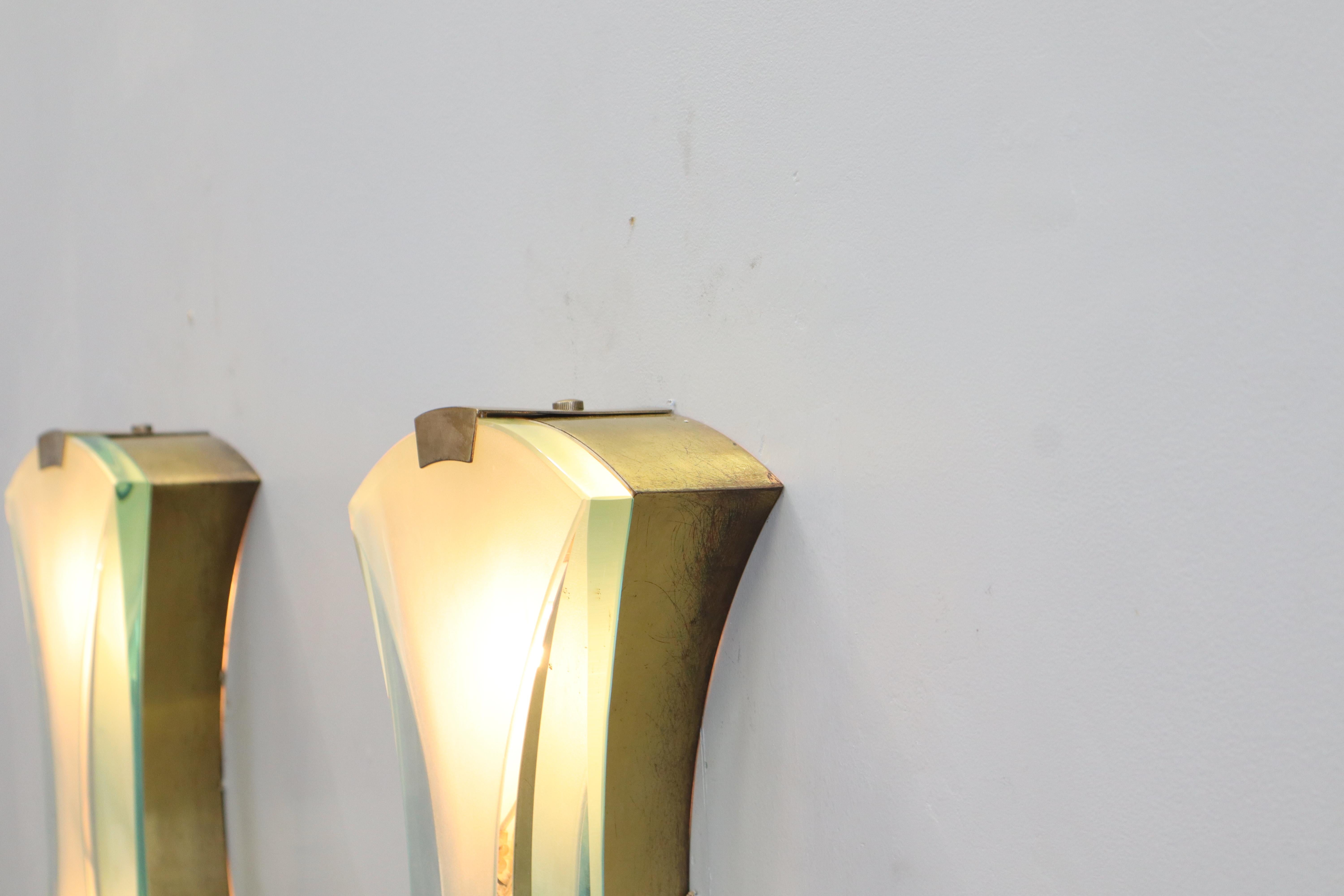Max Ingrand Per Fontana Arte Rara Coppia Di Applique Modello 2225 en venta 1