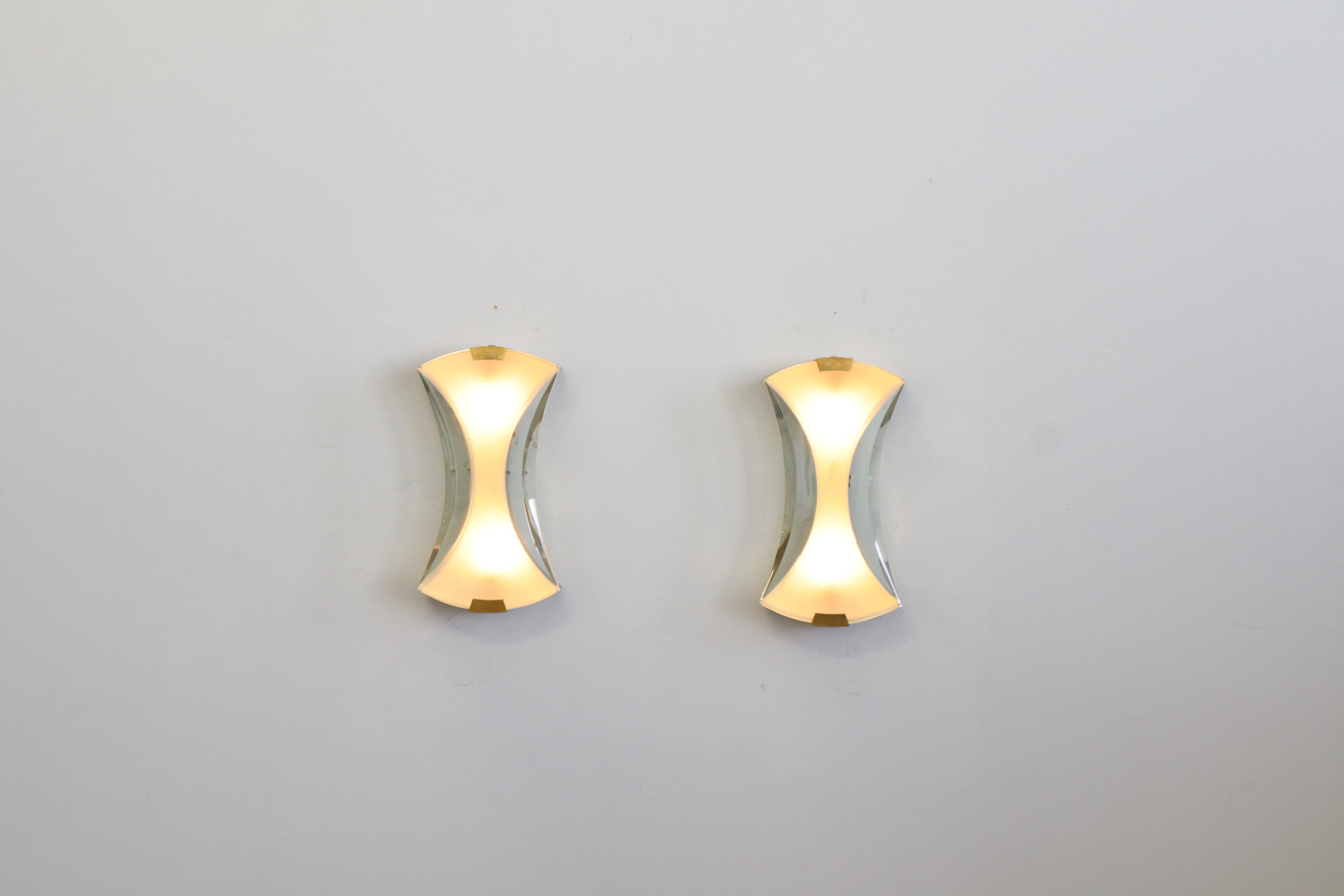 Max Ingrand Per Fontana Arte Rara Coppia Di Applique Modello 2225 en venta 6