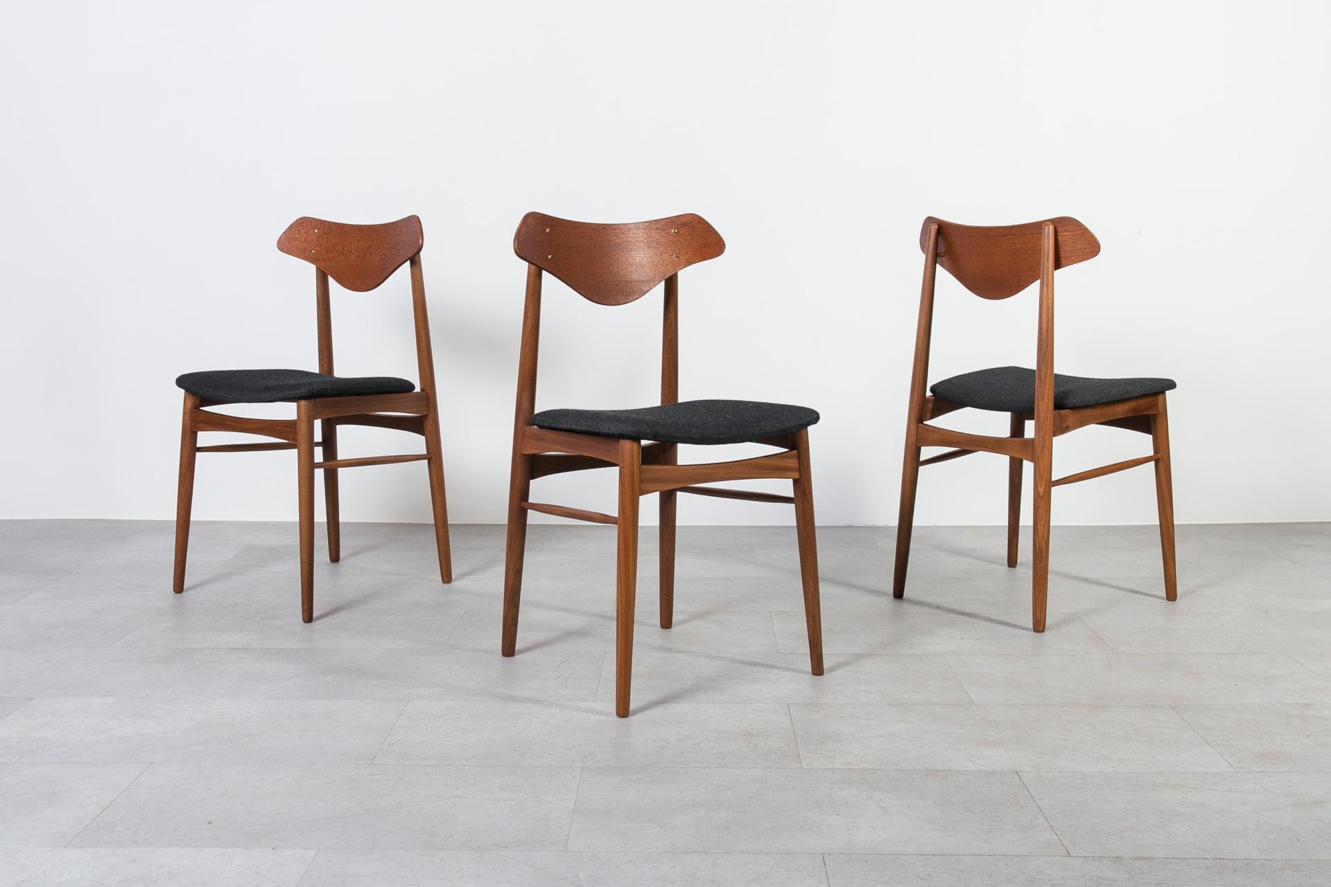 Danish Dining Set, Extendable Round Table & 6 Chairs, Denmark, 1960s For Sale 6