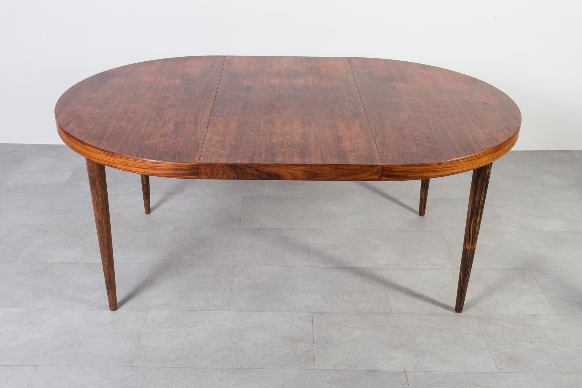 Danish Dining Set, Extendable Round Table & 6 Chairs, Denmark, 1960s For Sale 3