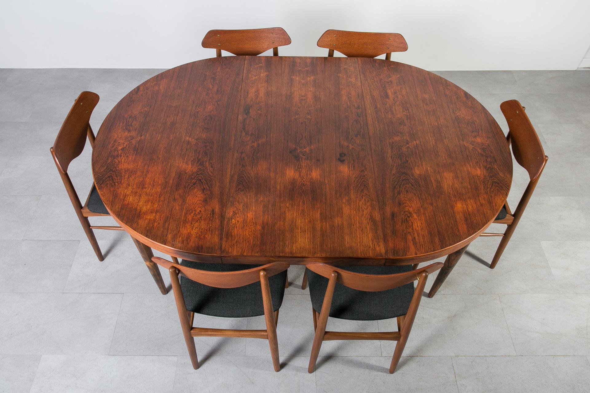 Danish Dining Set, Extendable Round Table & 6 Chairs, Denmark, 1960s For Sale 2