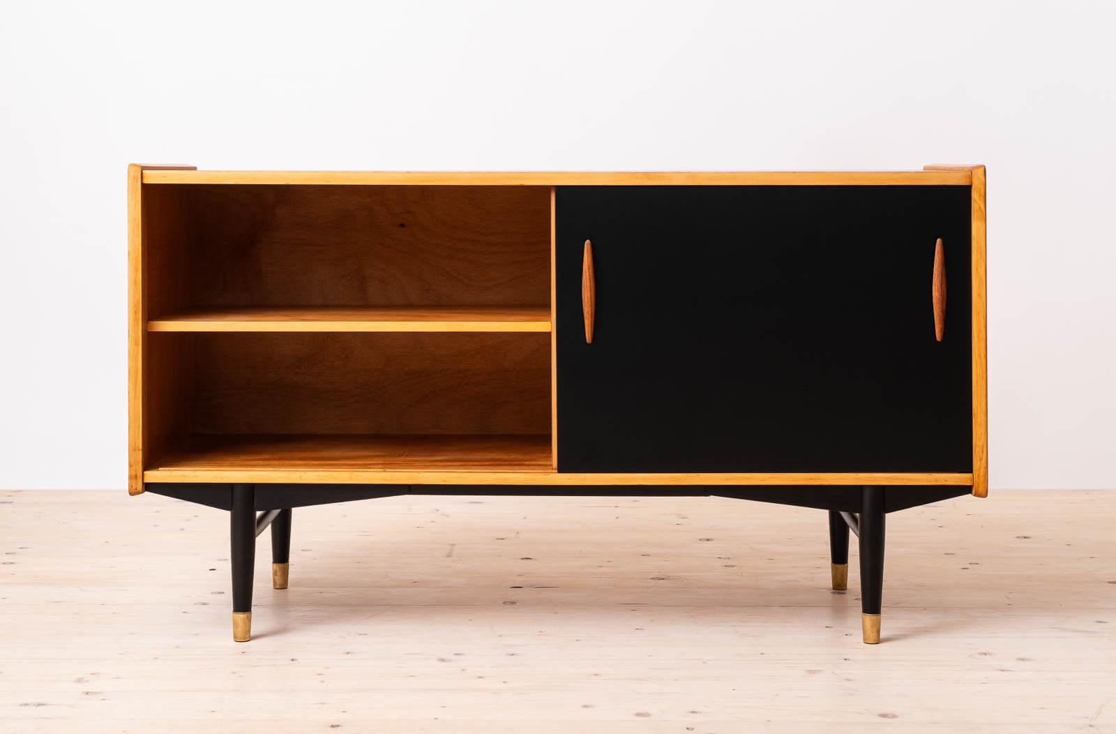 Swedish Vintage Teakwood Sideboard by Nils Jonsson for Hugo Troeds, Scandinavian Modern For Sale
