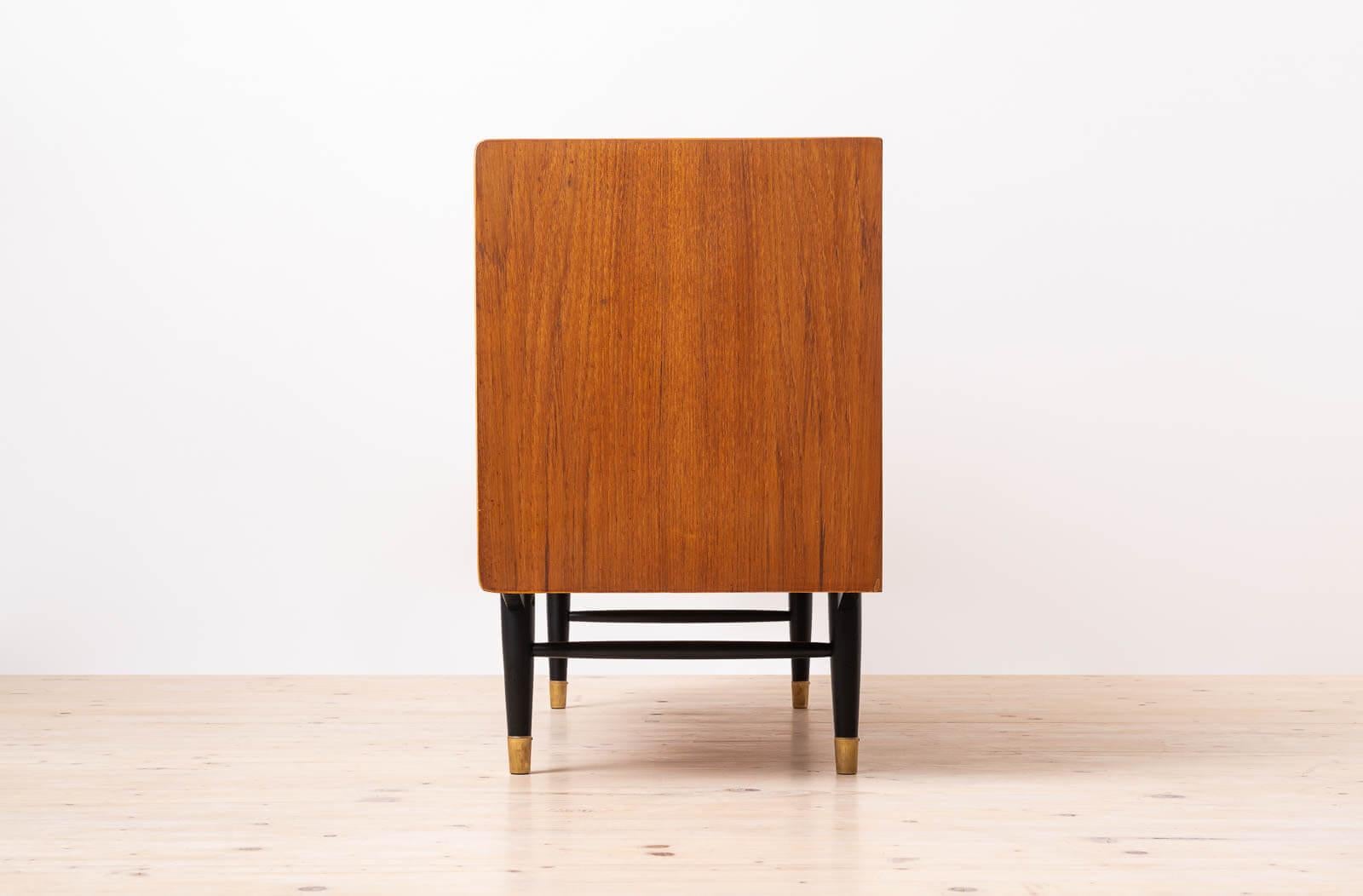 Mid-20th Century Vintage Teakwood Sideboard by Nils Jonsson for Hugo Troeds, Scandinavian Modern For Sale
