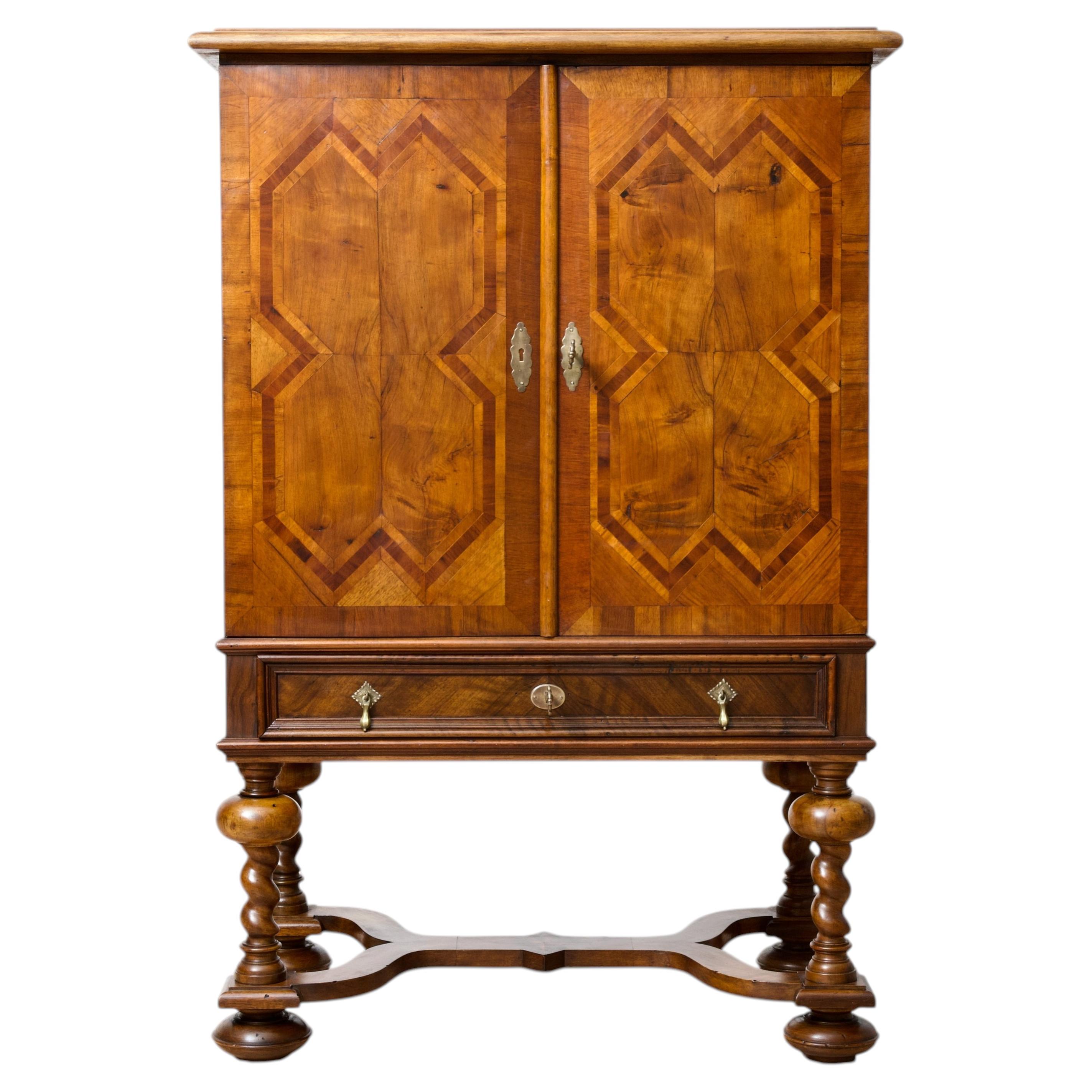 Exceptional Neo-Baroque Walnut Cocktail Cabinet, Germany, Circa 1900 For Sale