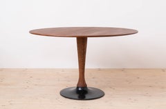 Runder Esstisch im Mid-Century-Modern-Stil, 1960er Jahre, Tschechoslowakei, im Stil von Eero Saarinen