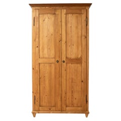Antique Late 19th Century German Pine Wardrobe with Hanging Rail and Shelf