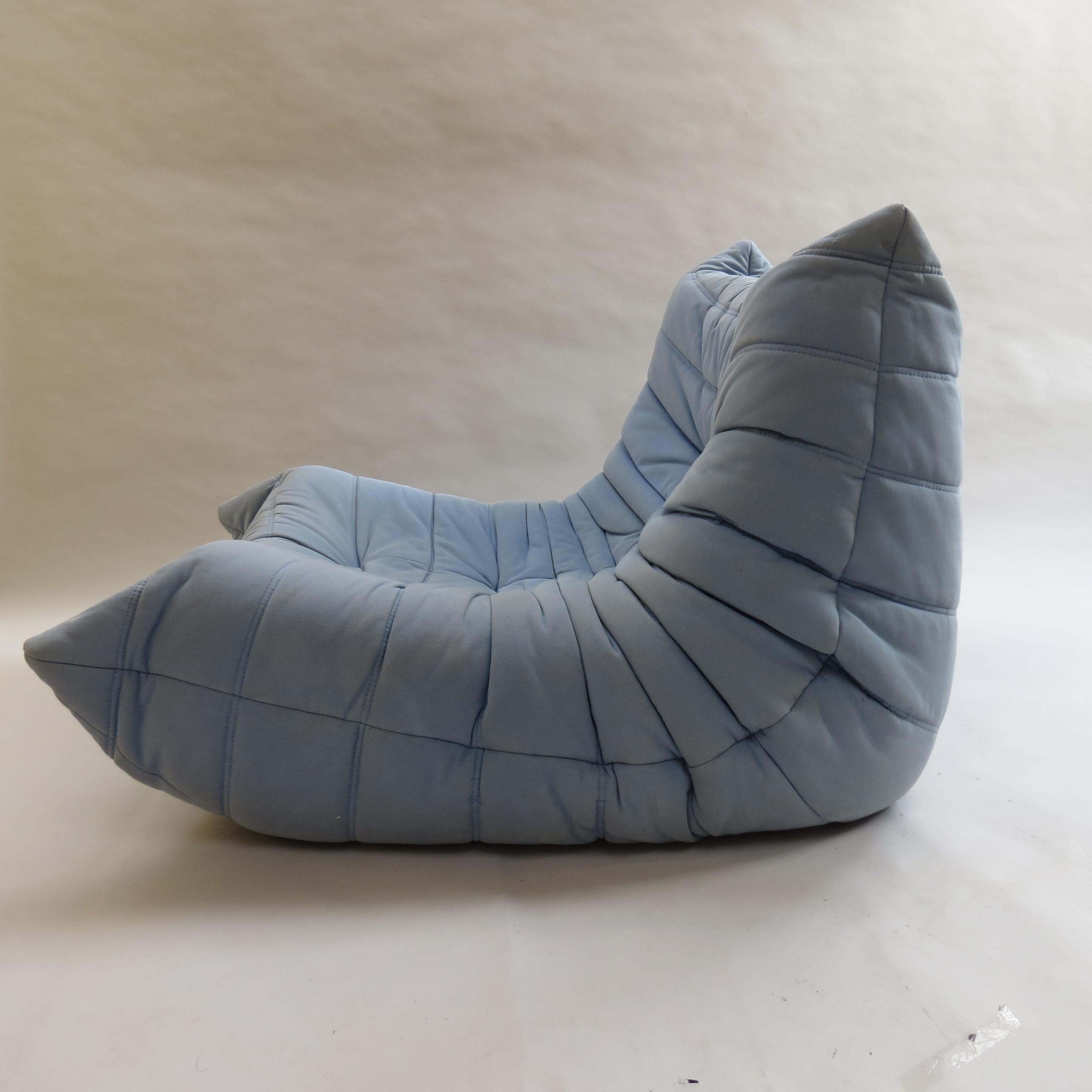 Togo sofa chair designed by Michael Ducaroy for Ligne Roset, France. Designed in 1973, this is a late 1980s-early 1990s edition. In a light blue denim type fabric.
This design Classic chair is incredibly comfortable.

 
